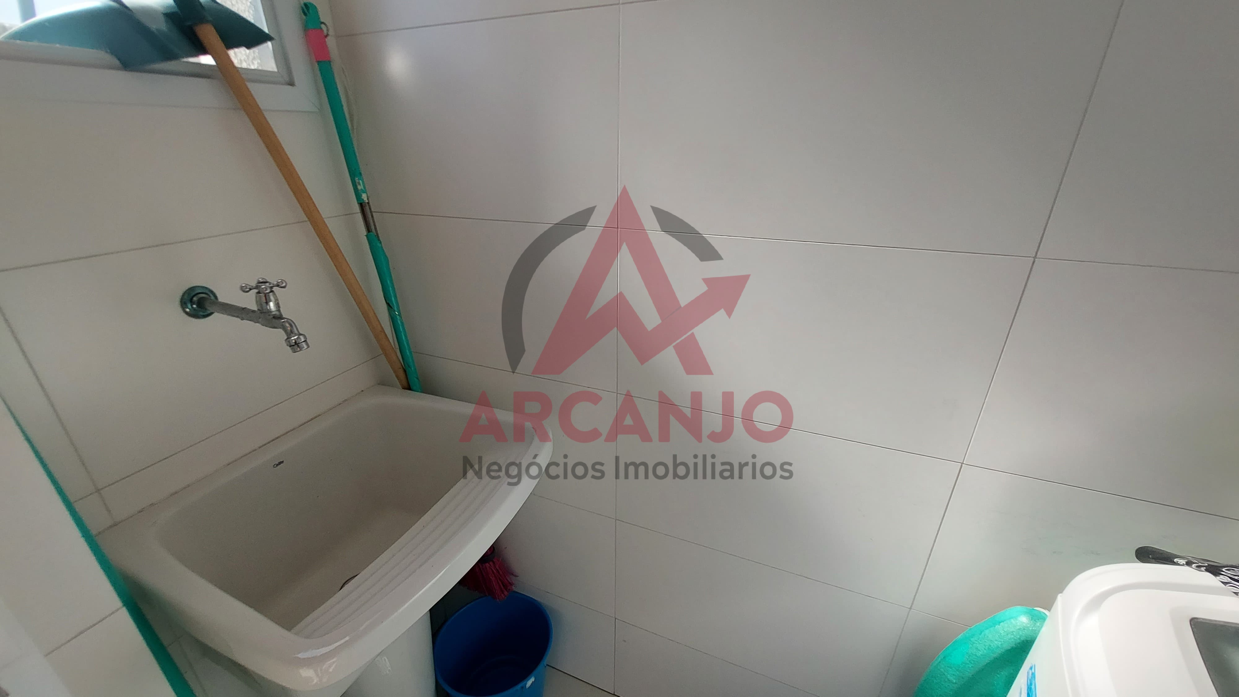 Apartamento à venda com 2 quartos, 65m² - Foto 22