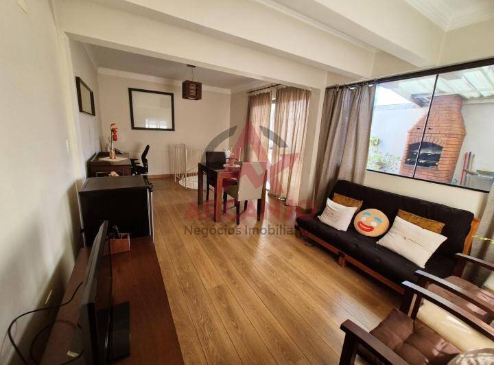 Apartamento à venda com 2 quartos, 105m² - Foto 1