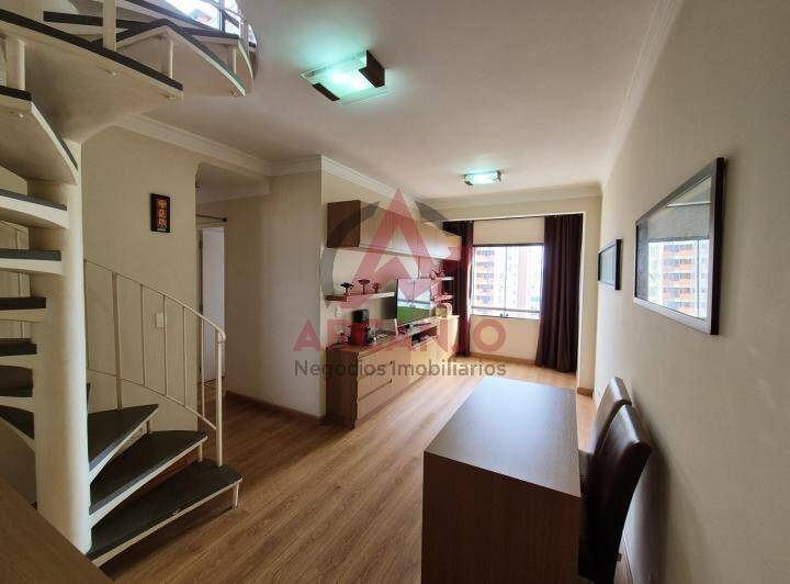 Apartamento à venda com 2 quartos, 105m² - Foto 4