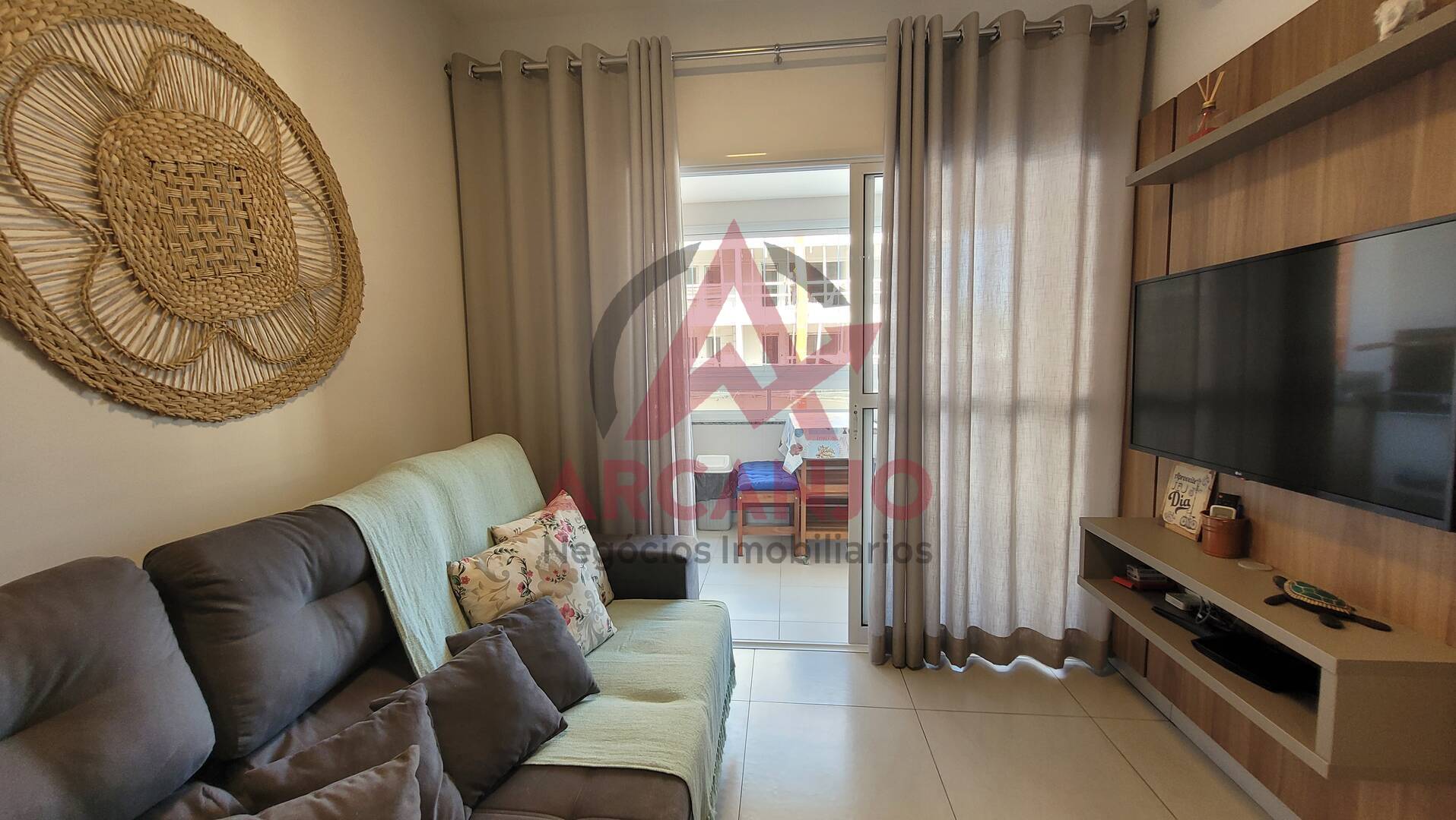 Apartamento à venda com 2 quartos, 61m² - Foto 2