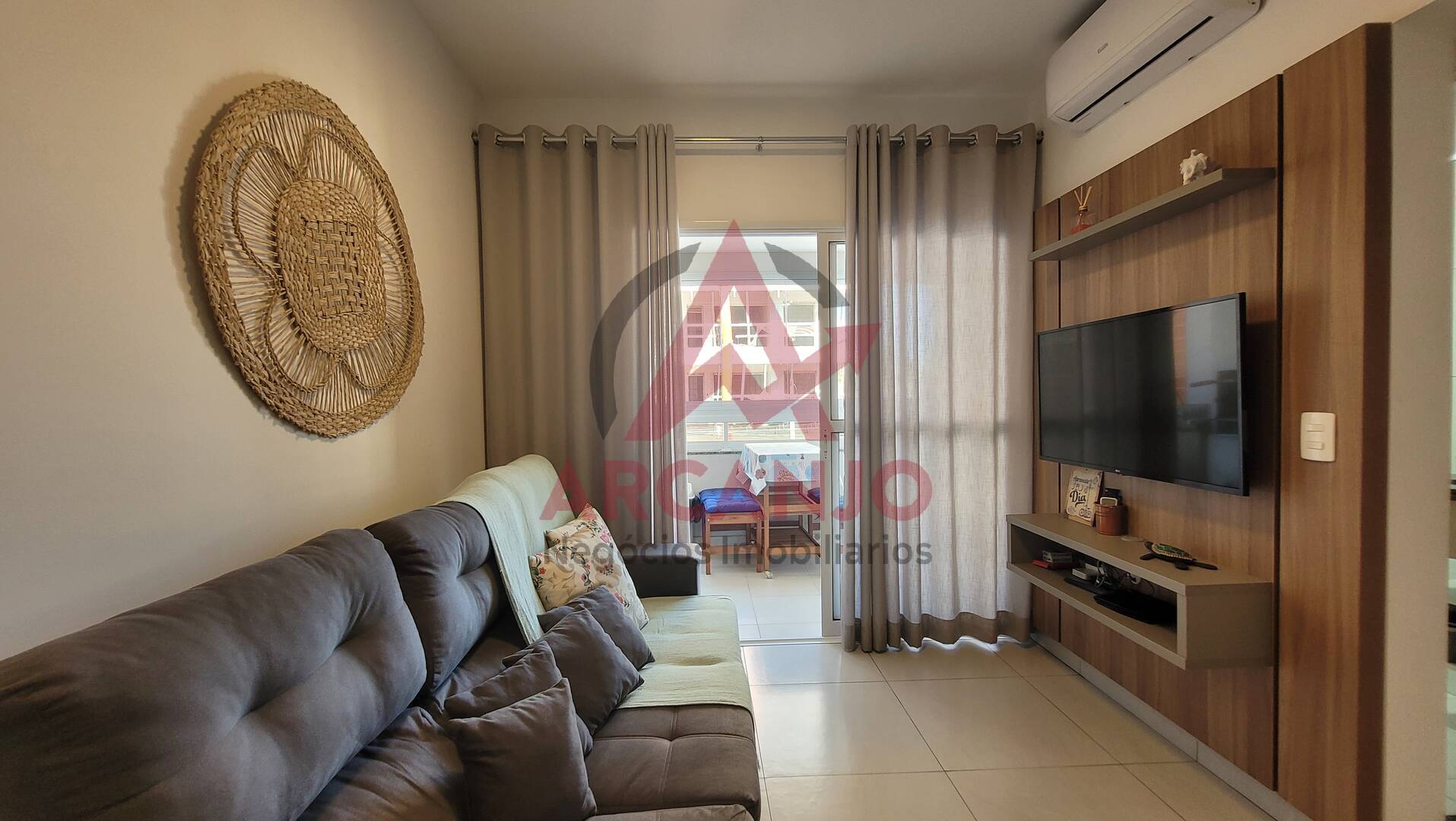 Apartamento à venda com 2 quartos, 61m² - Foto 1