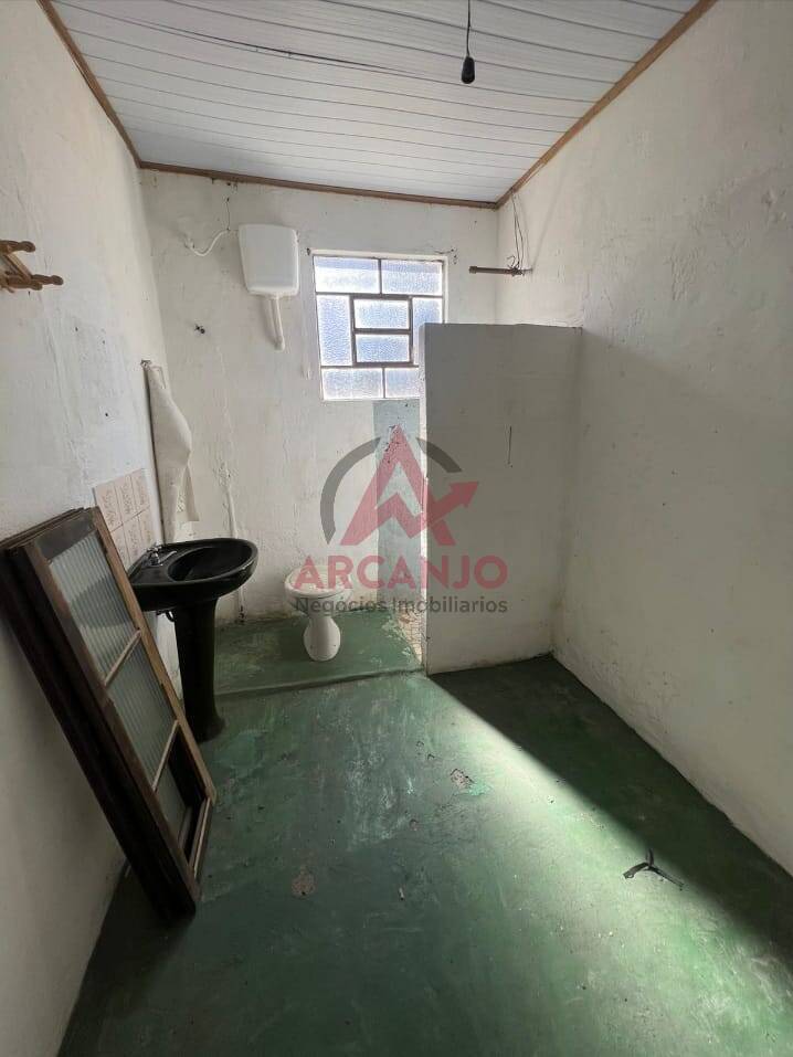 Casa à venda com 2 quartos, 120m² - Foto 13