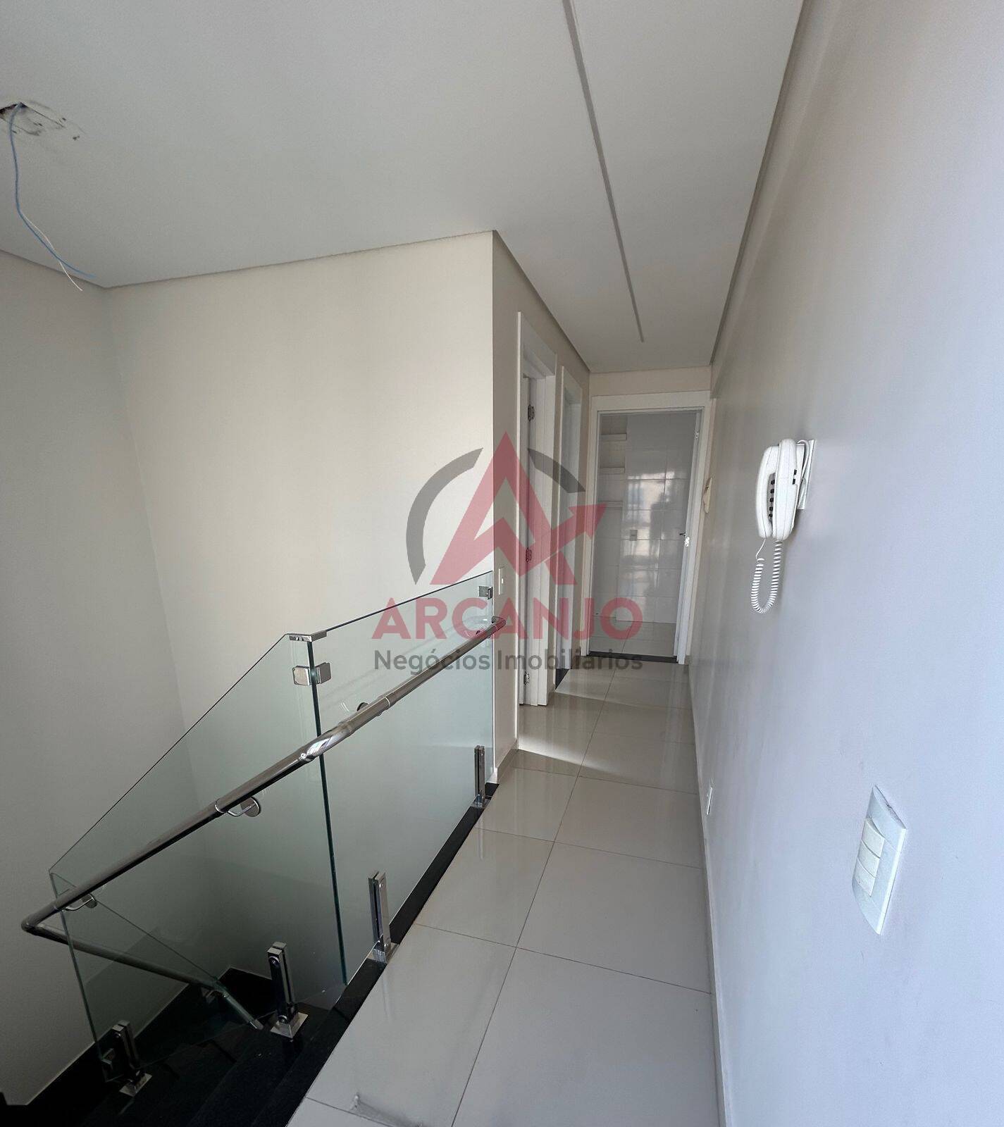 Apartamento à venda com 3 quartos, 288m² - Foto 4