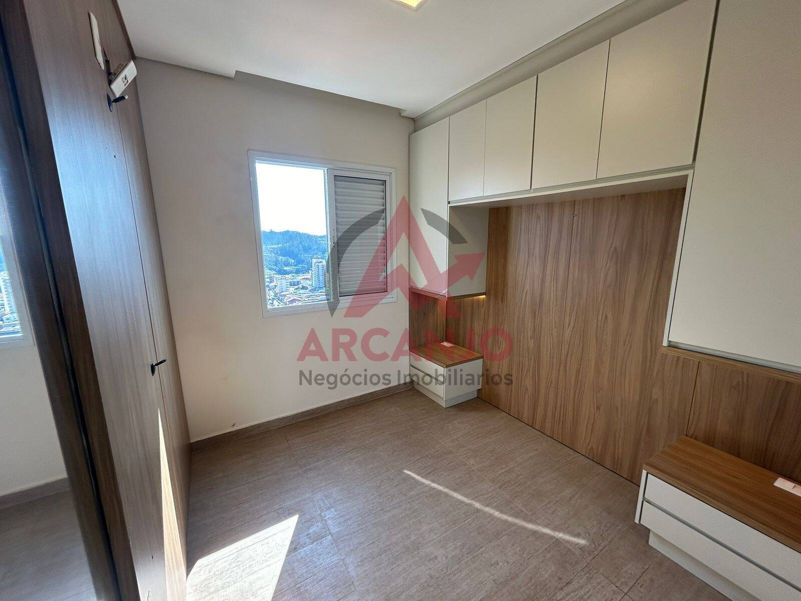 Apartamento à venda com 3 quartos, 288m² - Foto 8