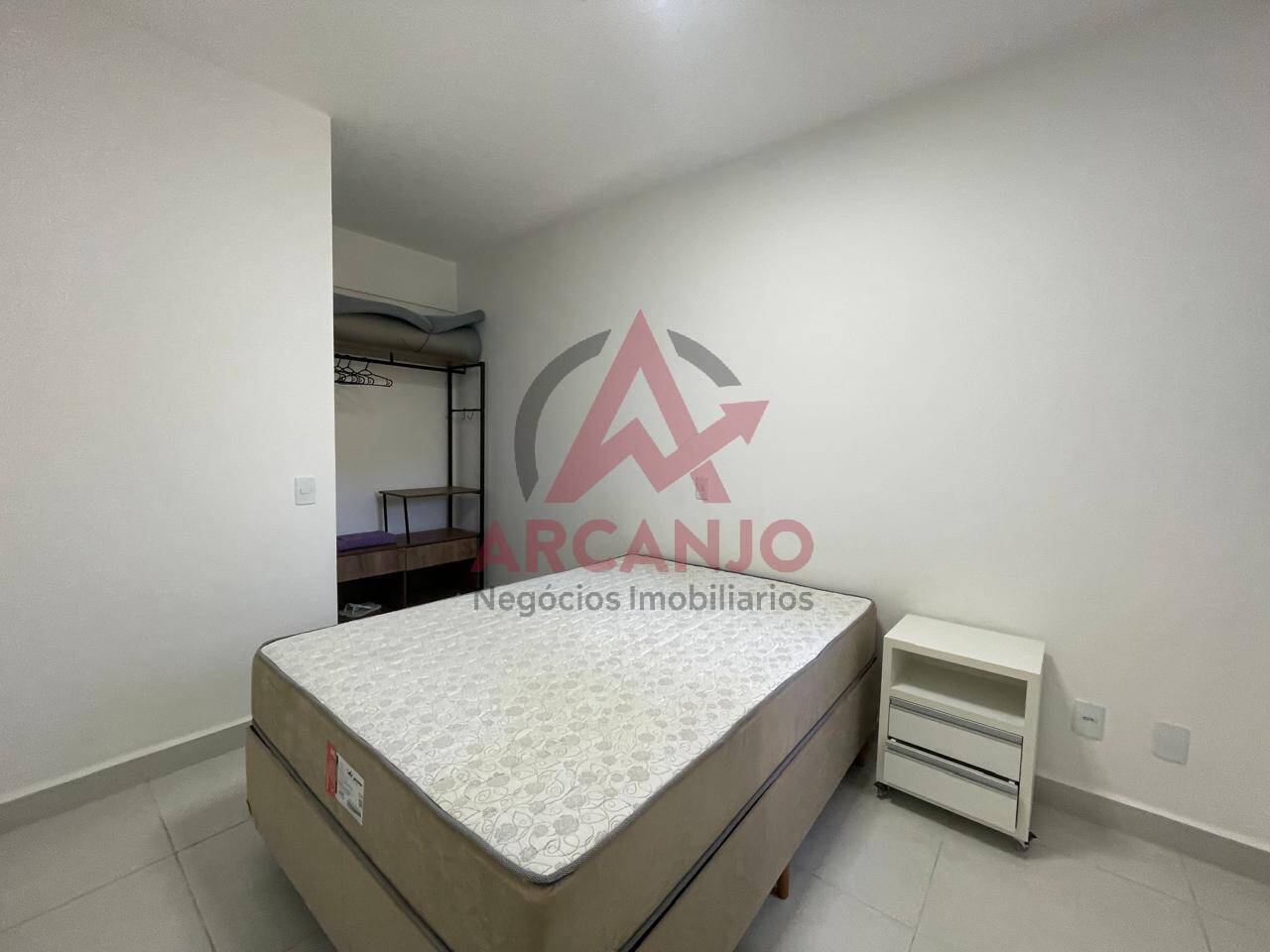 Apartamento à venda com 2 quartos, 62m² - Foto 13