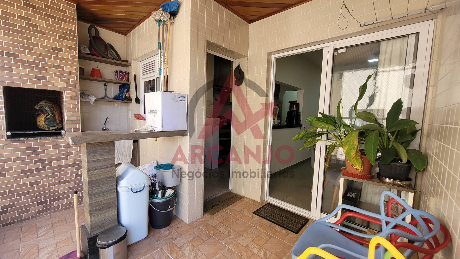 Apartamento à venda com 2 quartos, 68m² - Foto 10