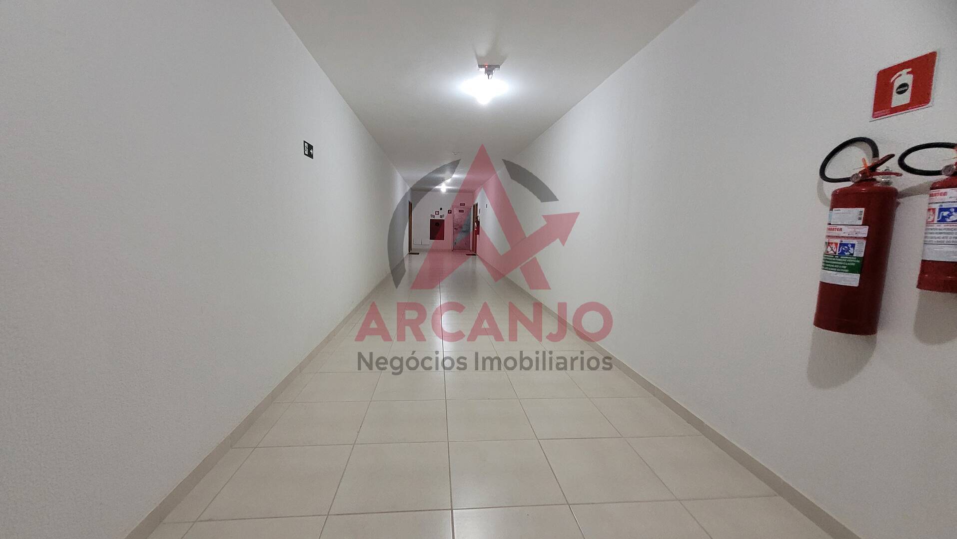 Apartamento à venda com 2 quartos, 77m² - Foto 5