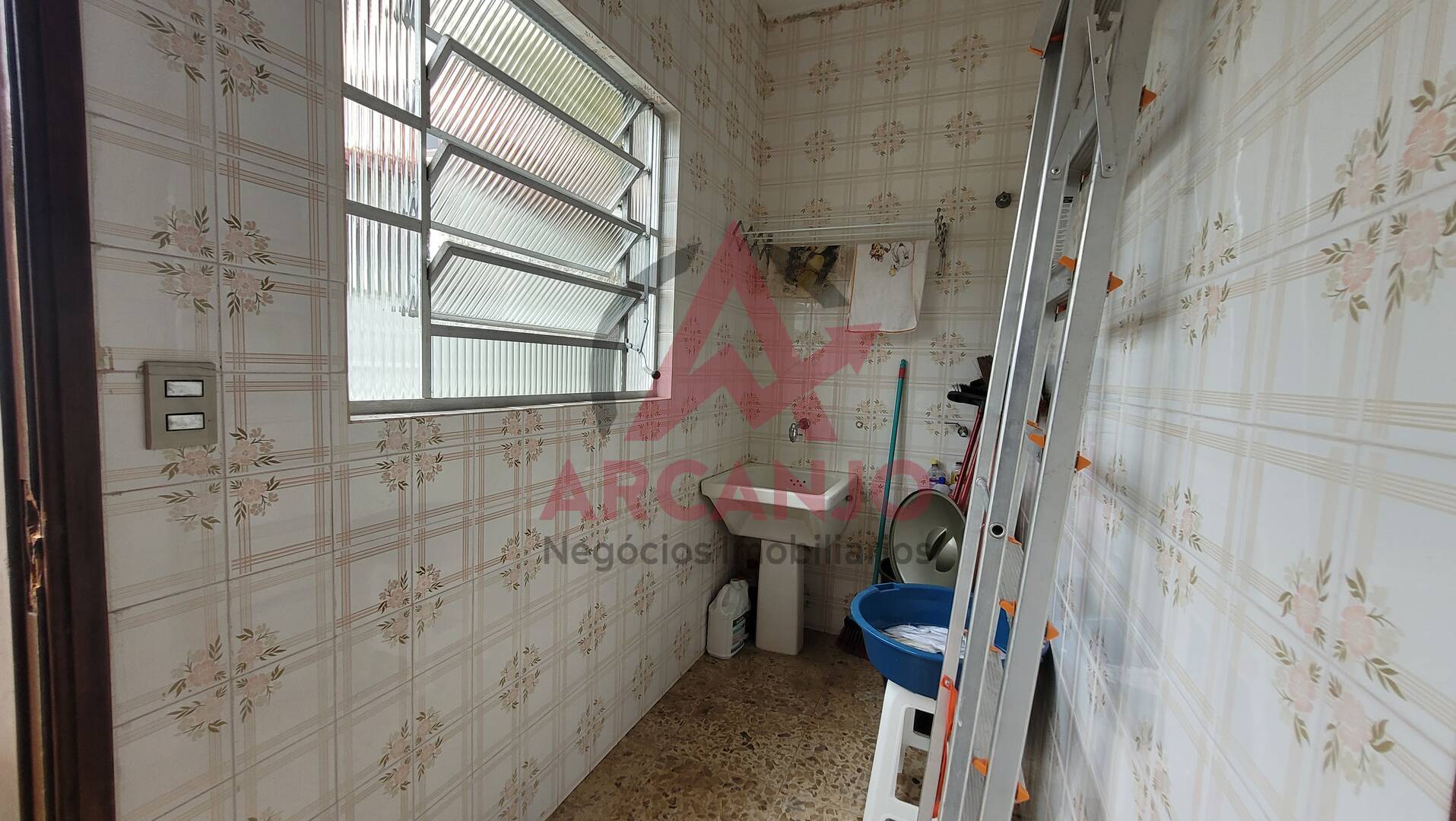 Casa à venda com 3 quartos, 213m² - Foto 5