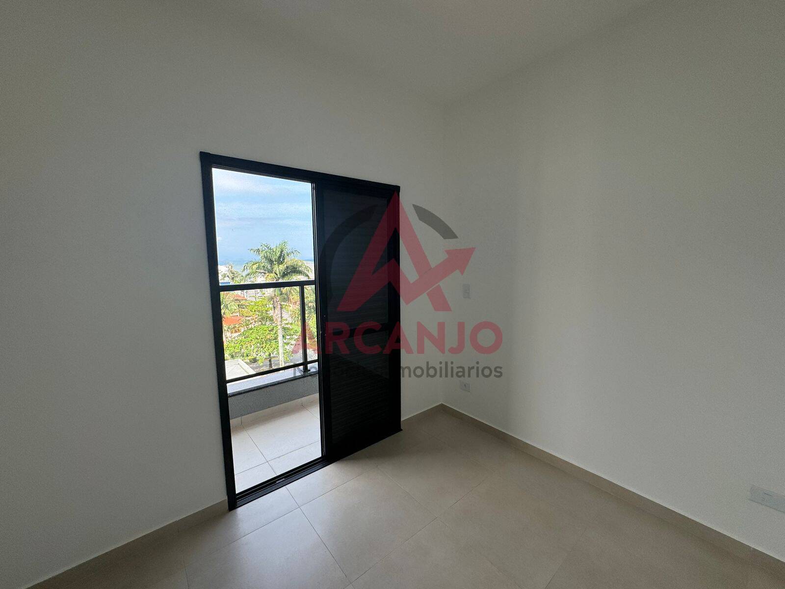 Apartamento à venda com 2 quartos, 75m² - Foto 9