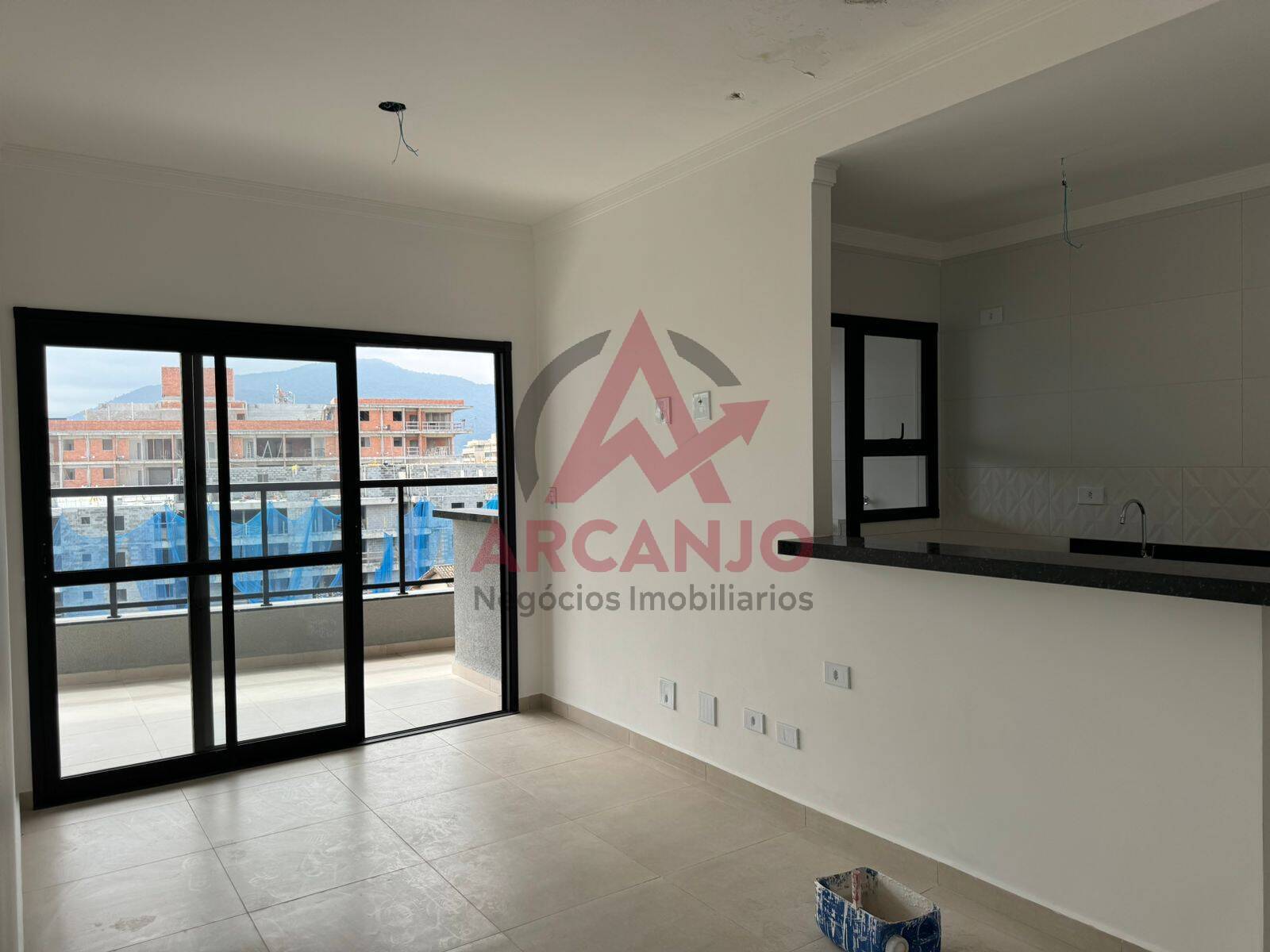 Apartamento à venda com 2 quartos, 75m² - Foto 3