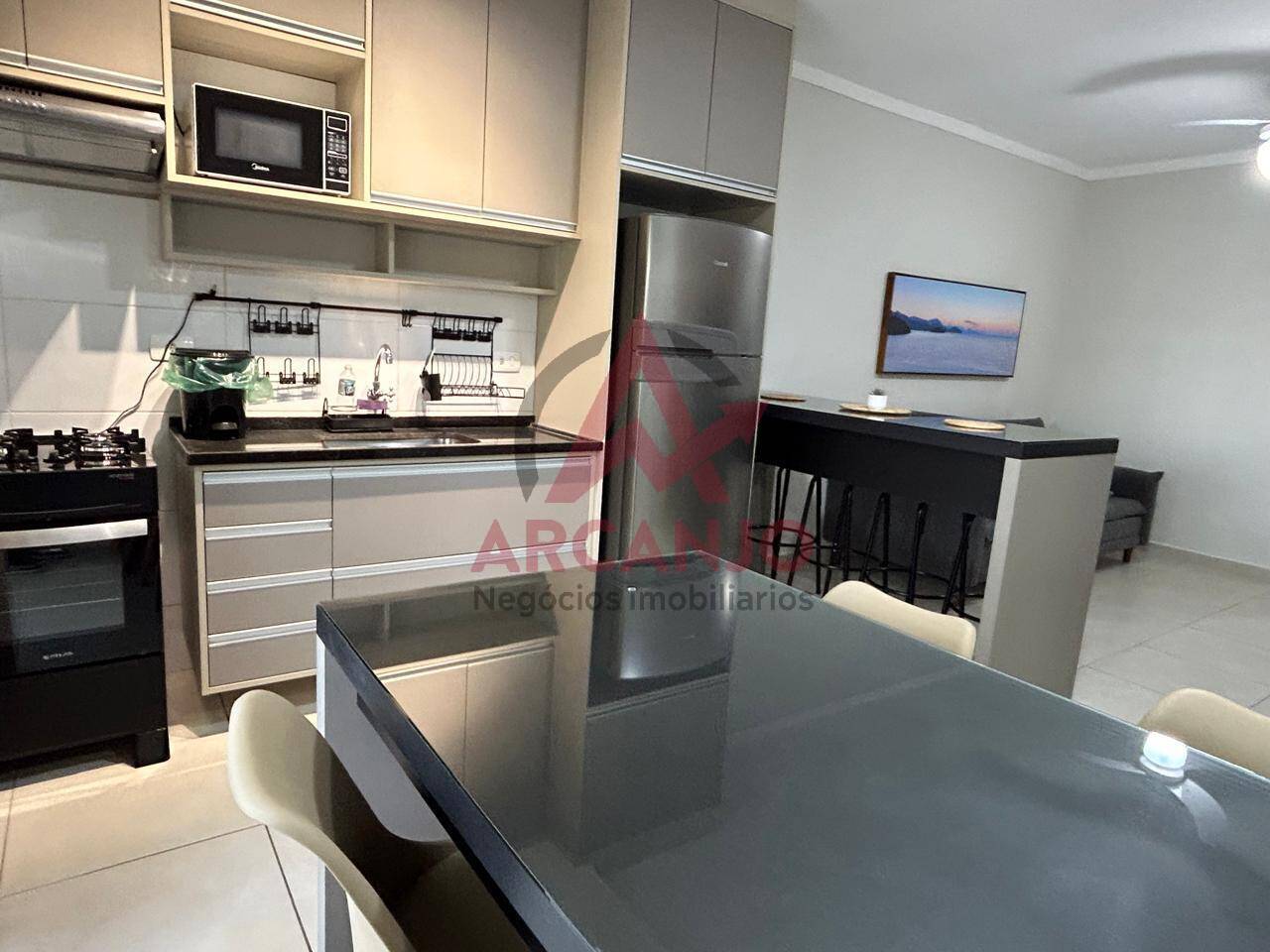 Apartamento à venda com 2 quartos, 70m² - Foto 1