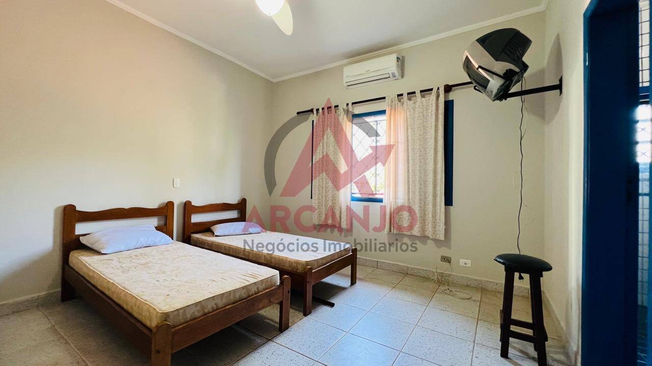 Casa à venda com 4 quartos, 258m² - Foto 10