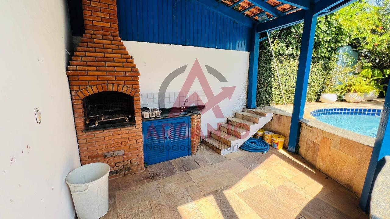 Casa à venda com 4 quartos, 258m² - Foto 32