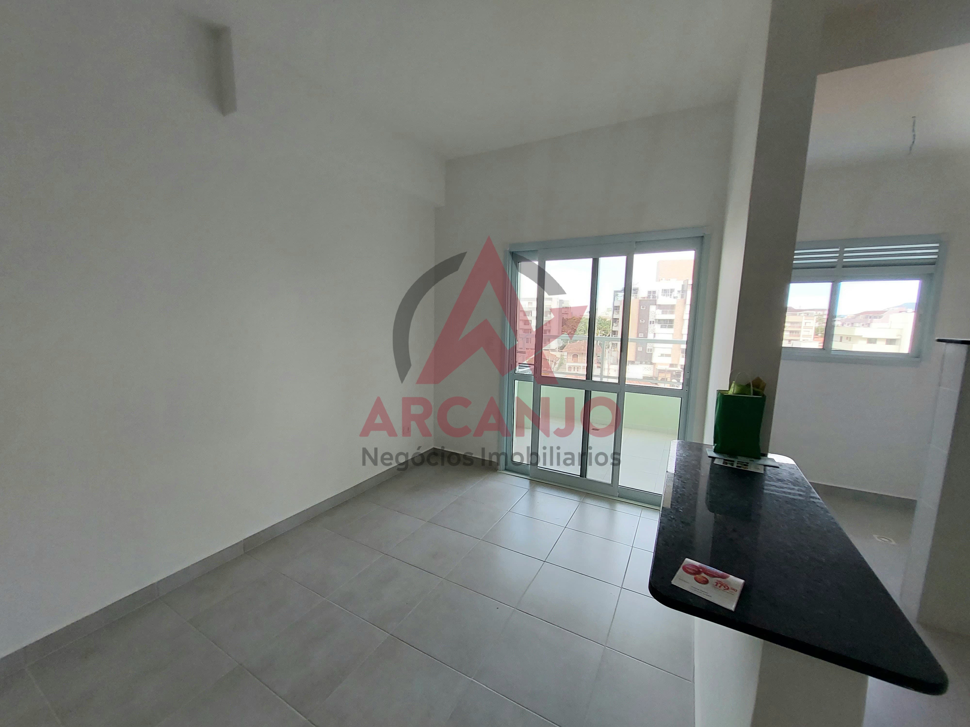 Apartamento à venda com 2 quartos, 70m² - Foto 3