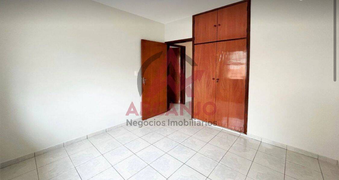 Casa à venda com 3 quartos, 146m² - Foto 11