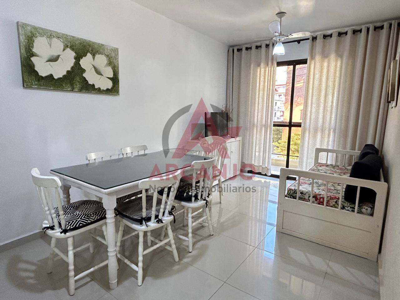 Apartamento à venda com 3 quartos, 94m² - Foto 1