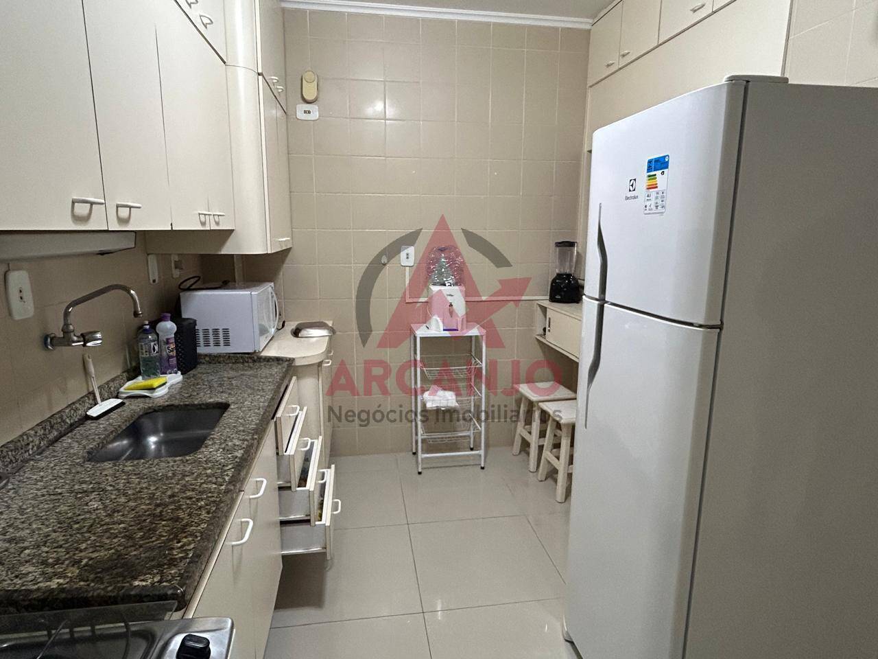 Apartamento à venda com 3 quartos, 94m² - Foto 27