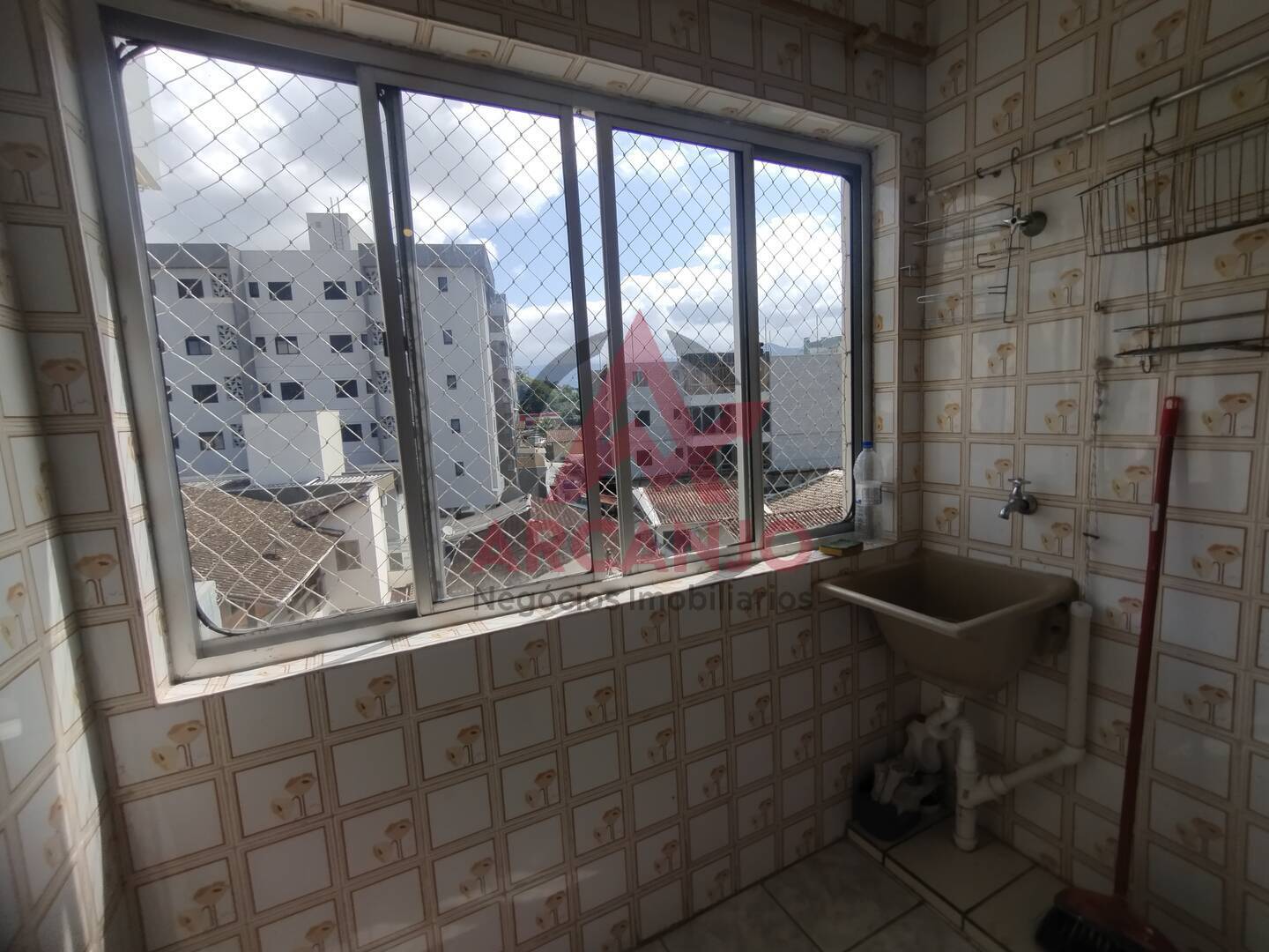 Apartamento para alugar com 2 quartos, 72m² - Foto 8