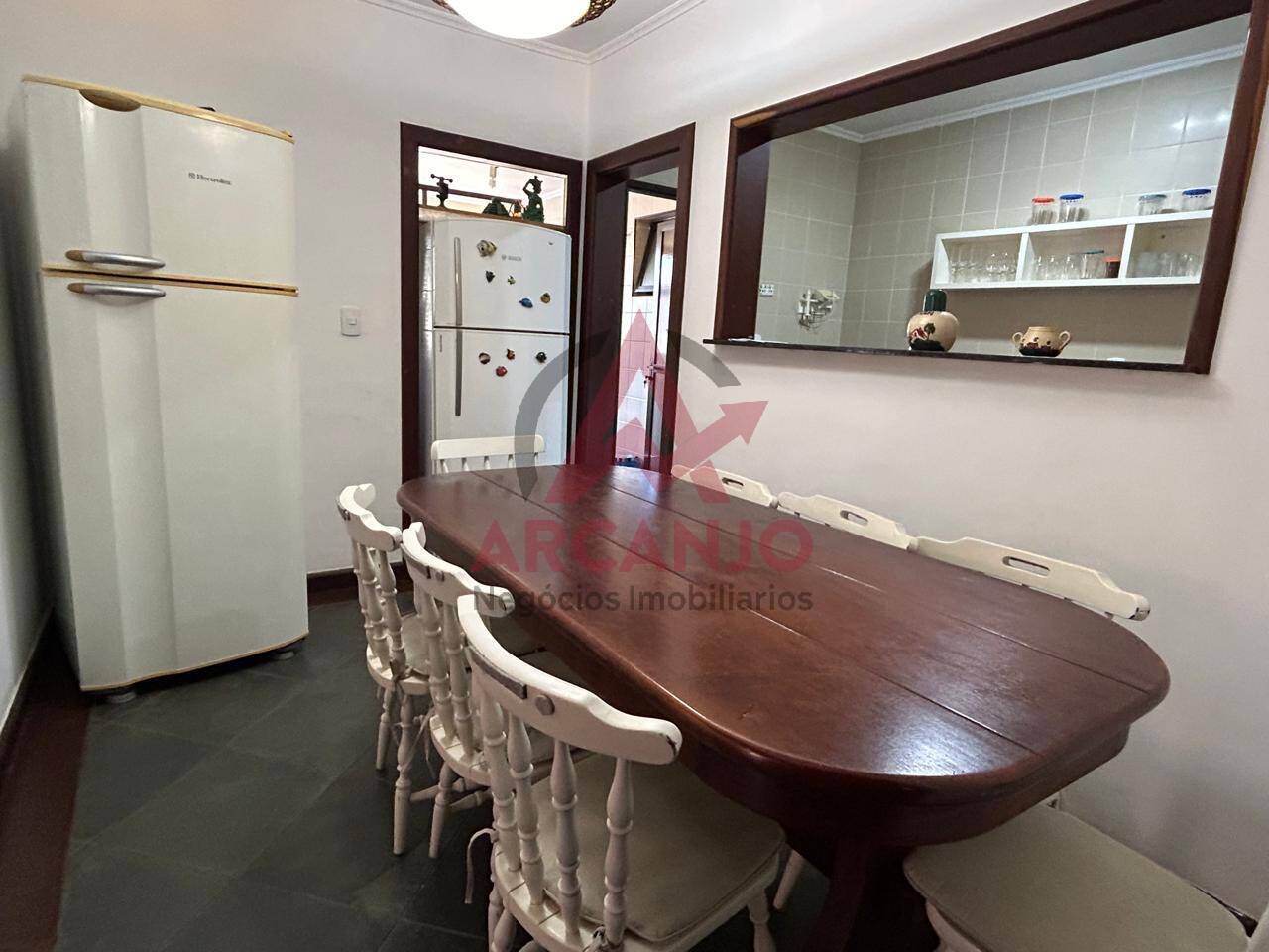 Apartamento à venda com 3 quartos, 170m² - Foto 10