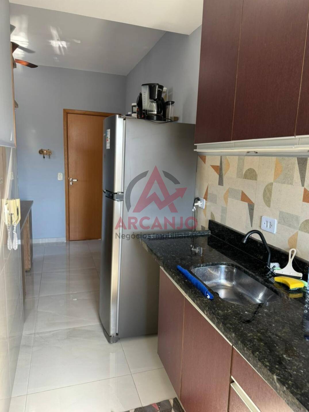 Apartamento à venda com 2 quartos, 50m² - Foto 2