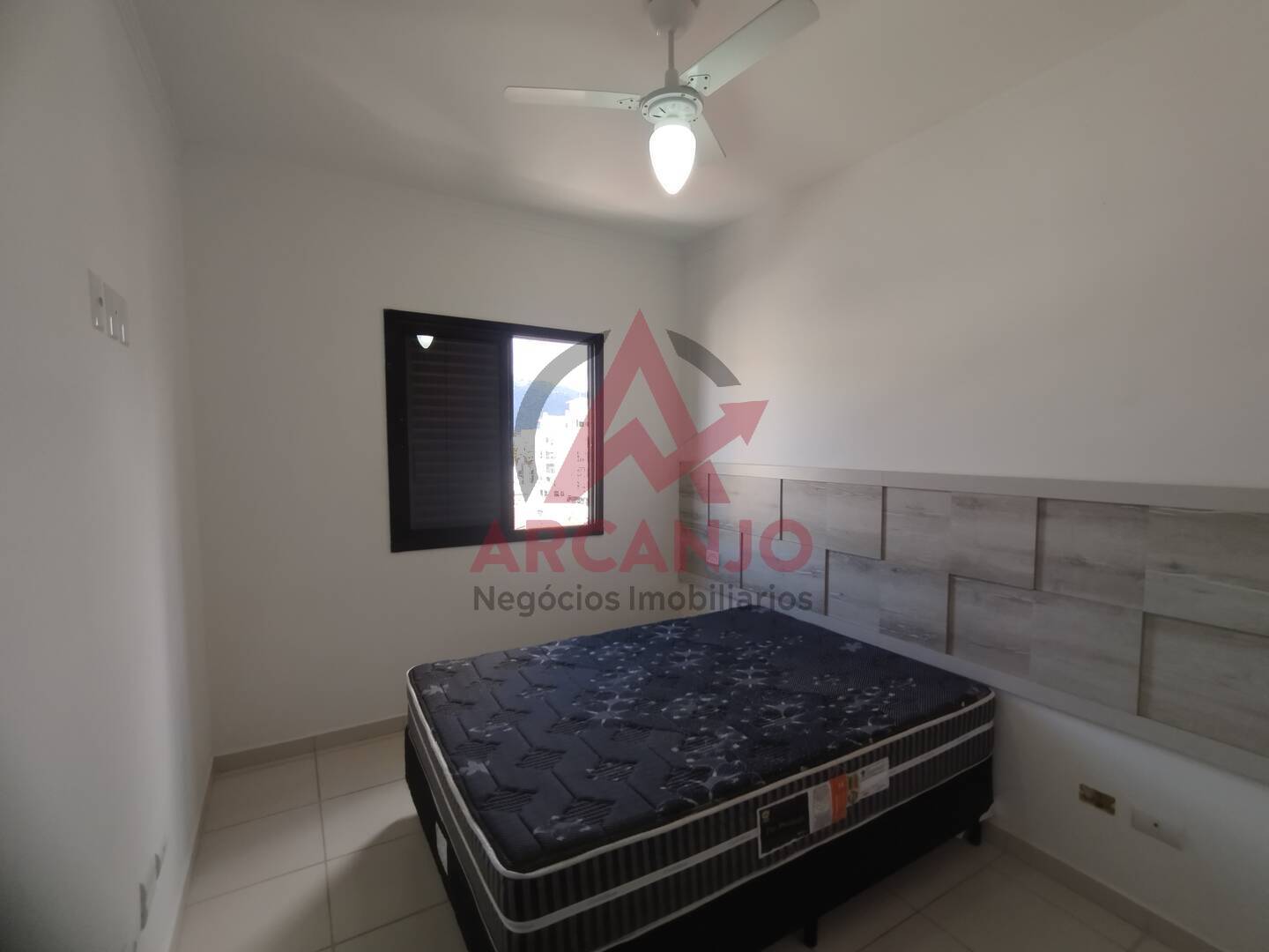 Apartamento para alugar com 3 quartos, 120m² - Foto 12