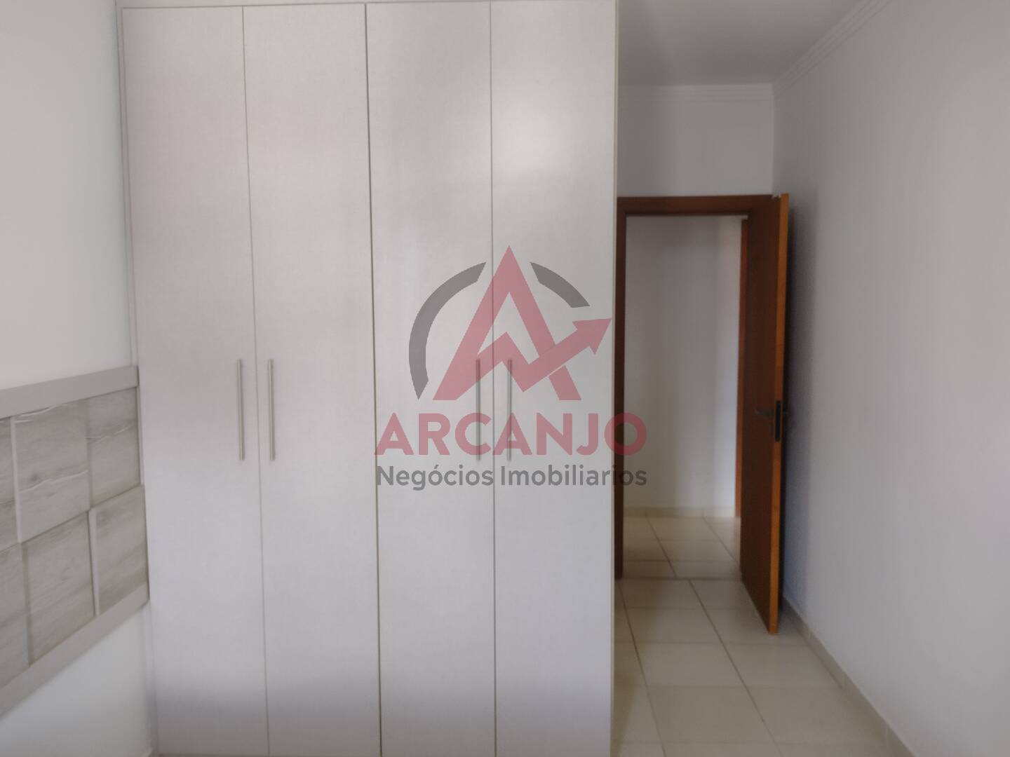 Apartamento para alugar com 3 quartos, 120m² - Foto 17