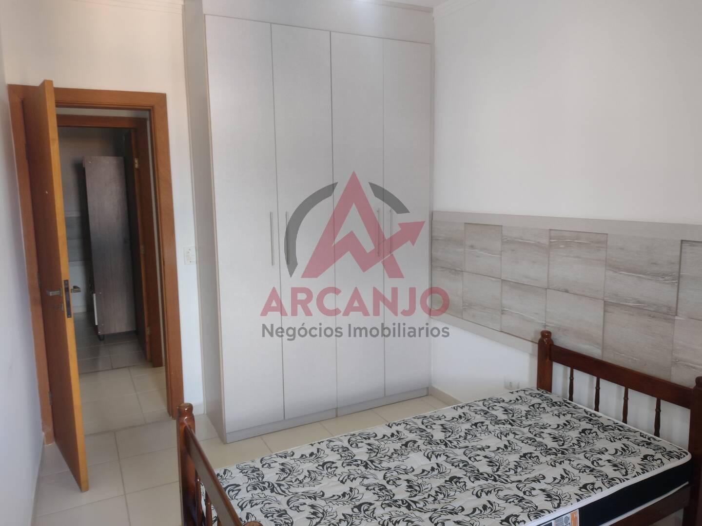 Apartamento para alugar com 3 quartos, 120m² - Foto 19