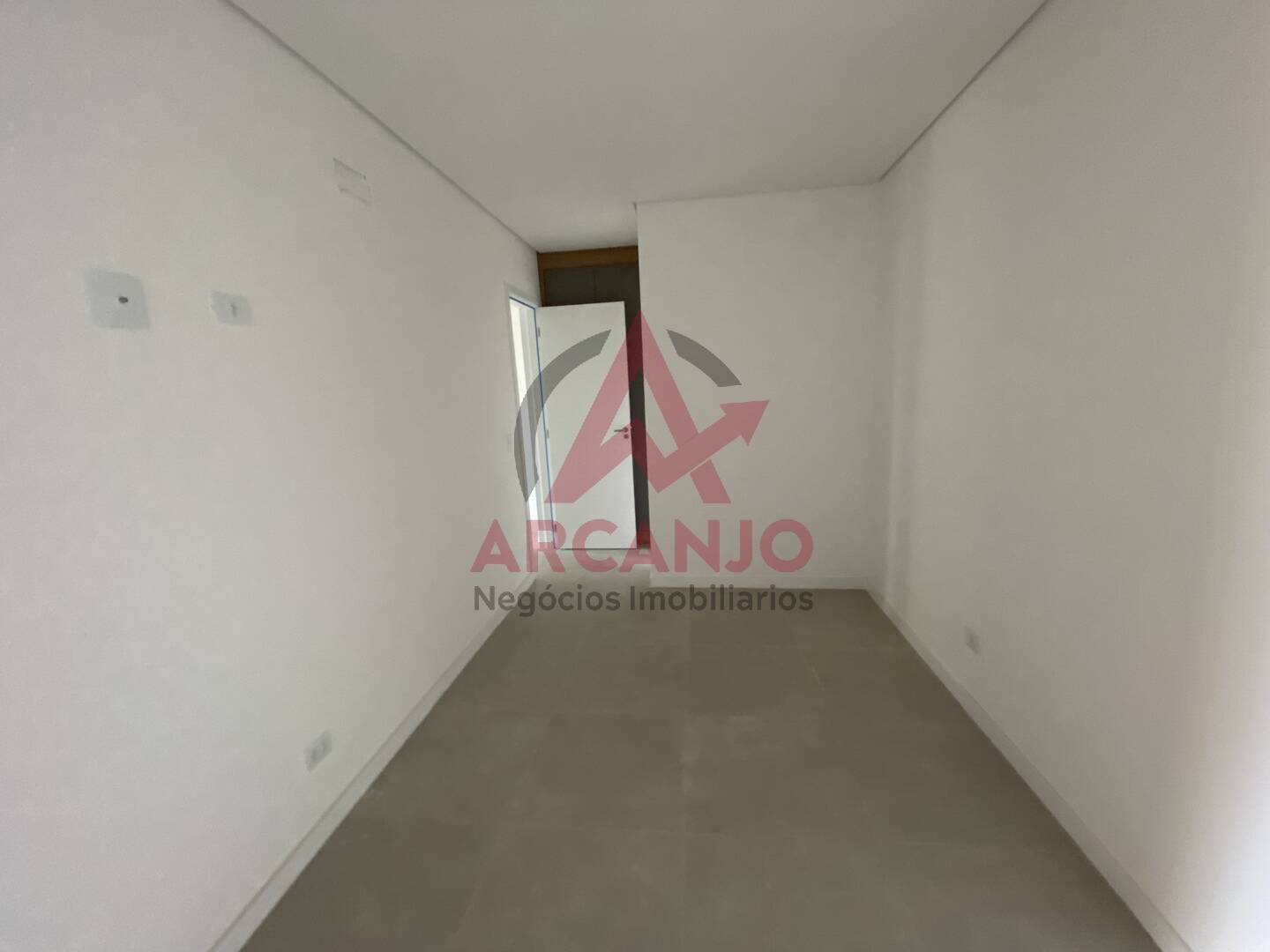 Apartamento à venda com 3 quartos, 110m² - Foto 2