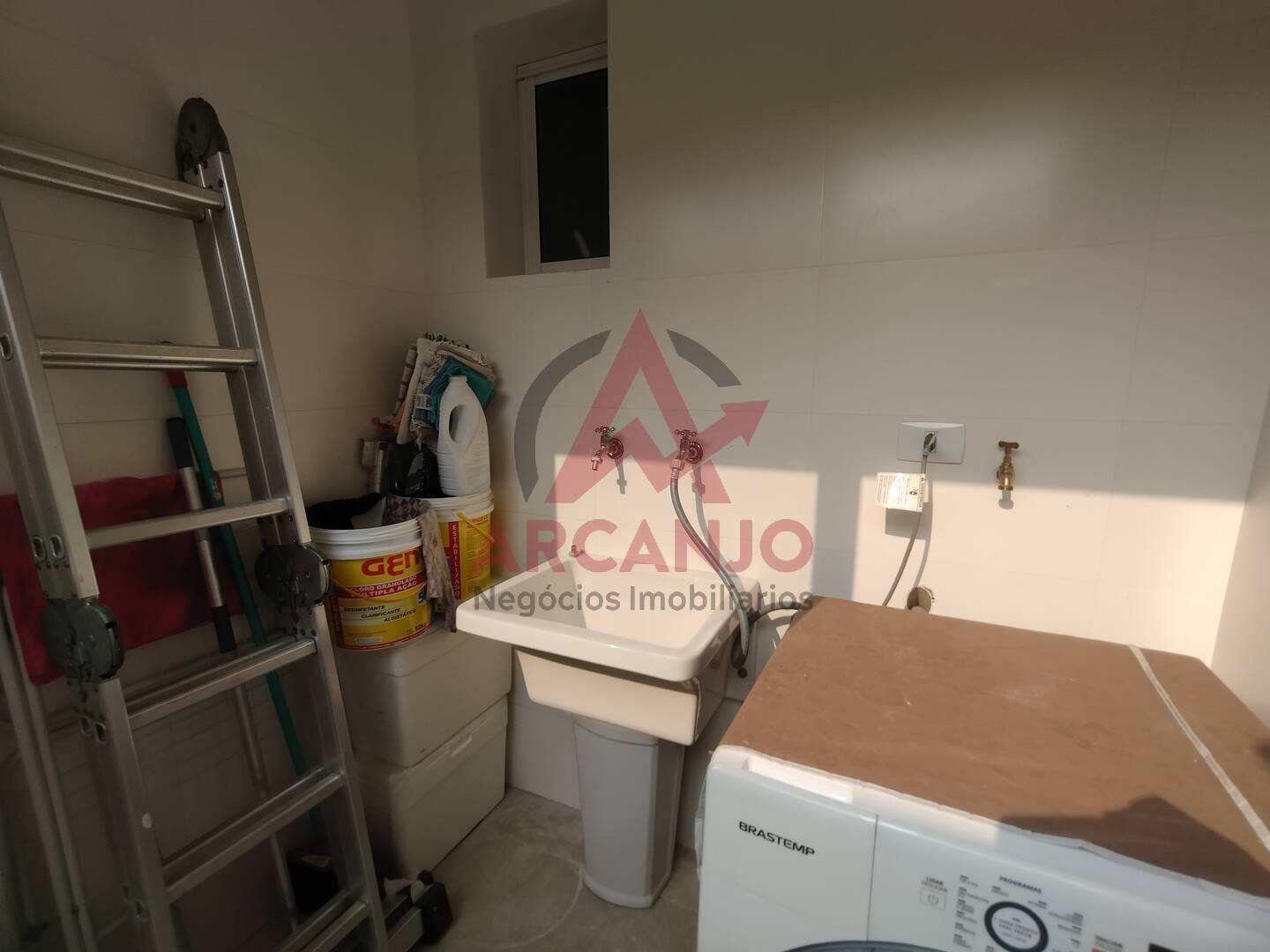 Casa à venda com 4 quartos, 280m² - Foto 14