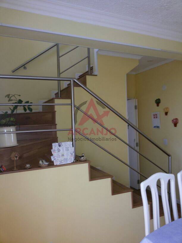 Casa à venda com 3 quartos, 200m² - Foto 10