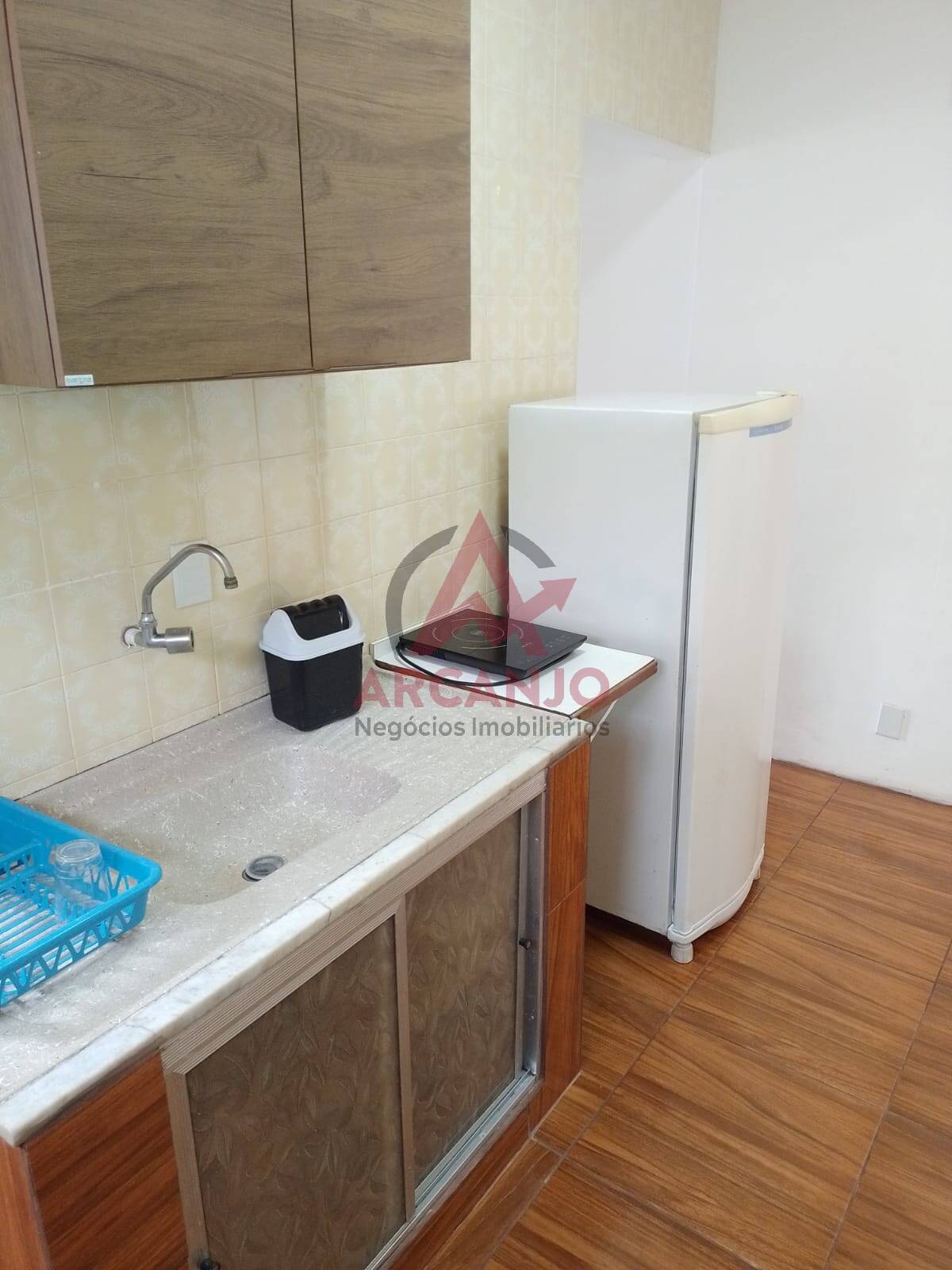 Apartamento à venda com 1 quarto, 40m² - Foto 2