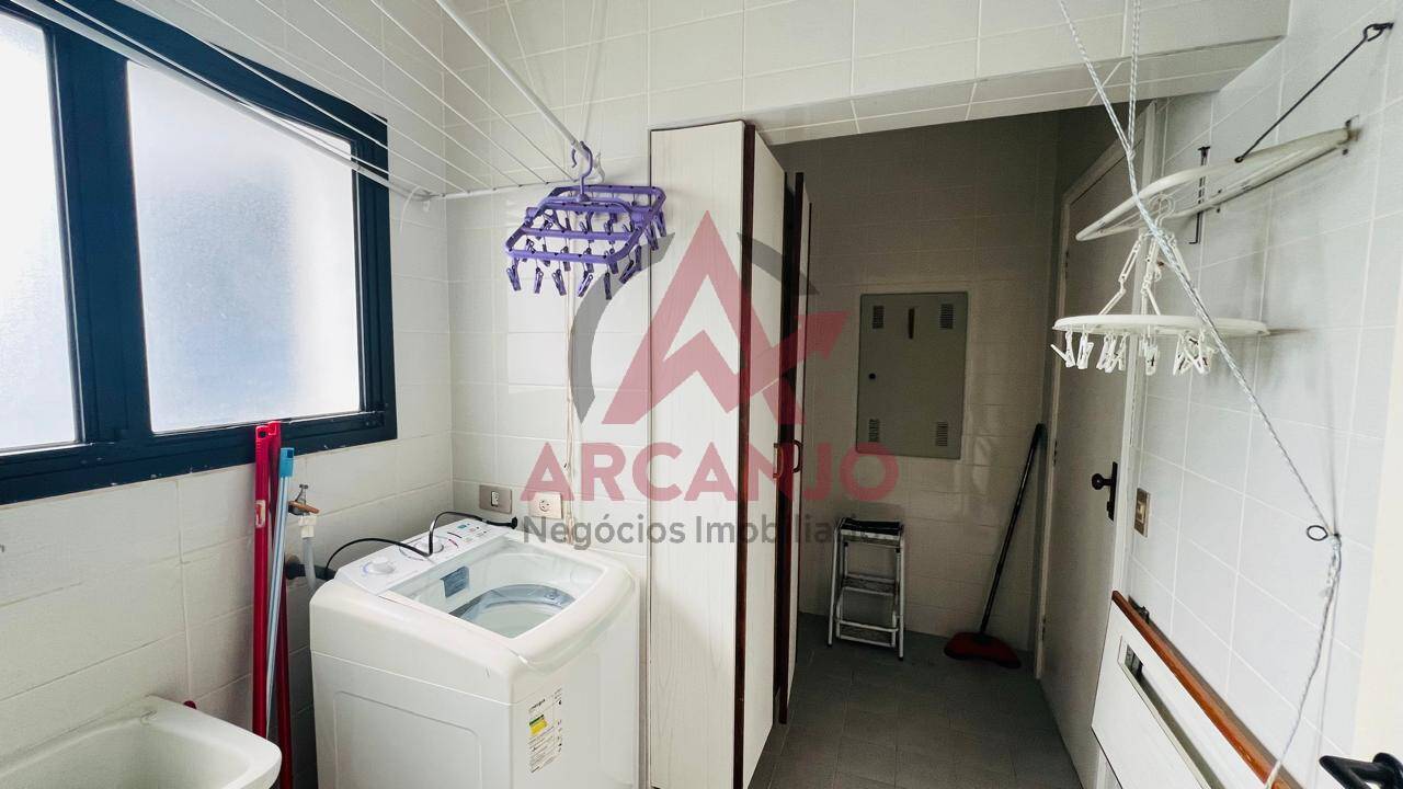 Apartamento à venda com 3 quartos, 134m² - Foto 11