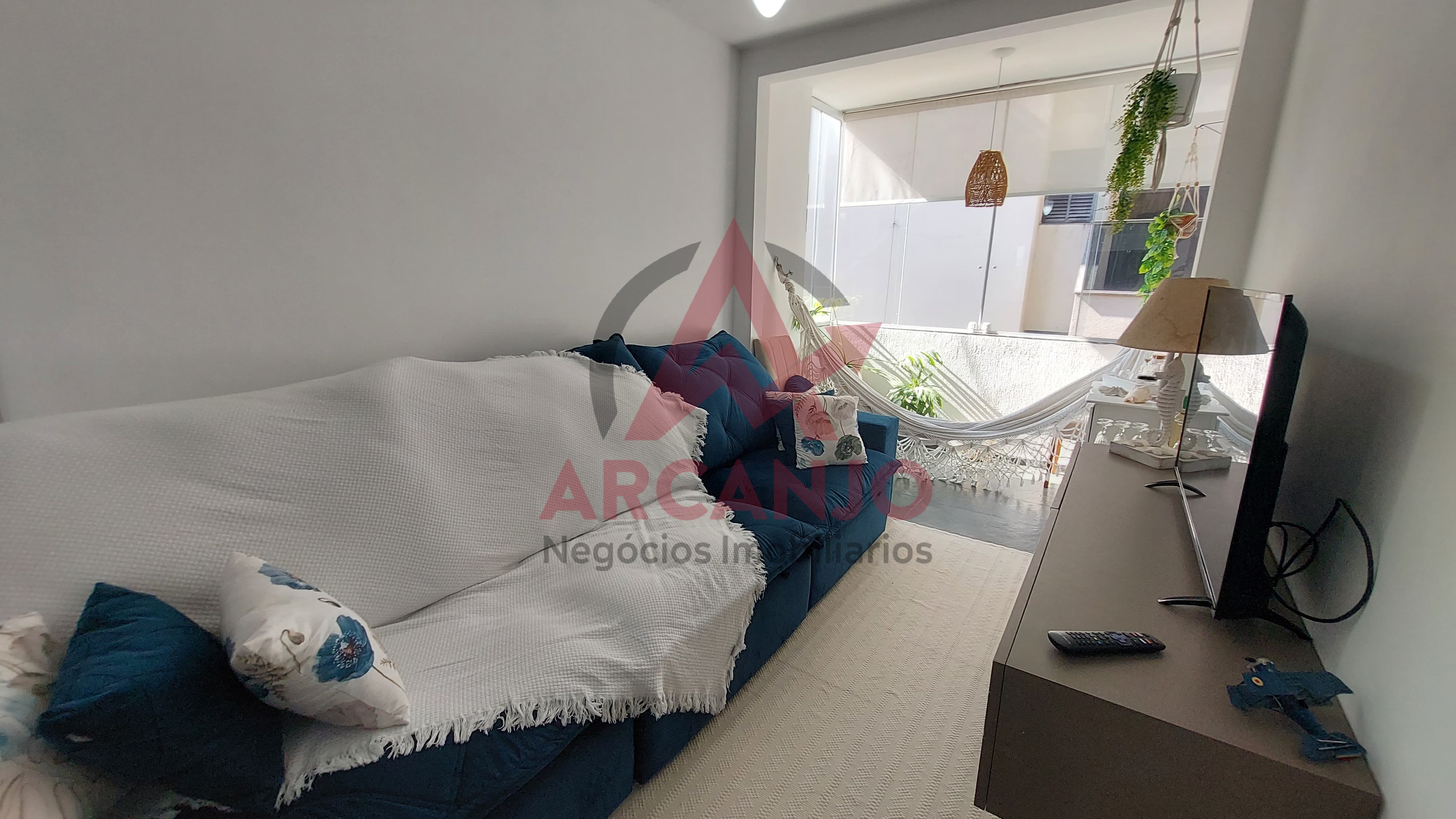 Apartamento à venda com 2 quartos, 72m² - Foto 3