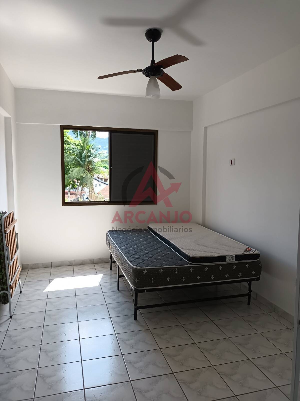 Apartamento à venda com 1 quarto, 53m² - Foto 19