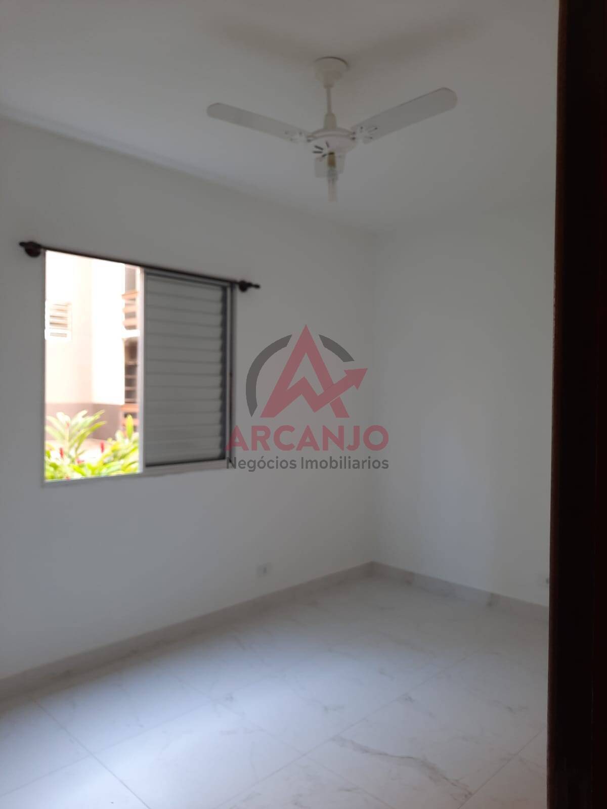 Apartamento à venda com 2 quartos, 60m² - Foto 12