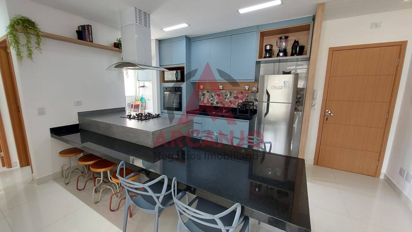 Apartamento à venda com 2 quartos, 69m² - Foto 3