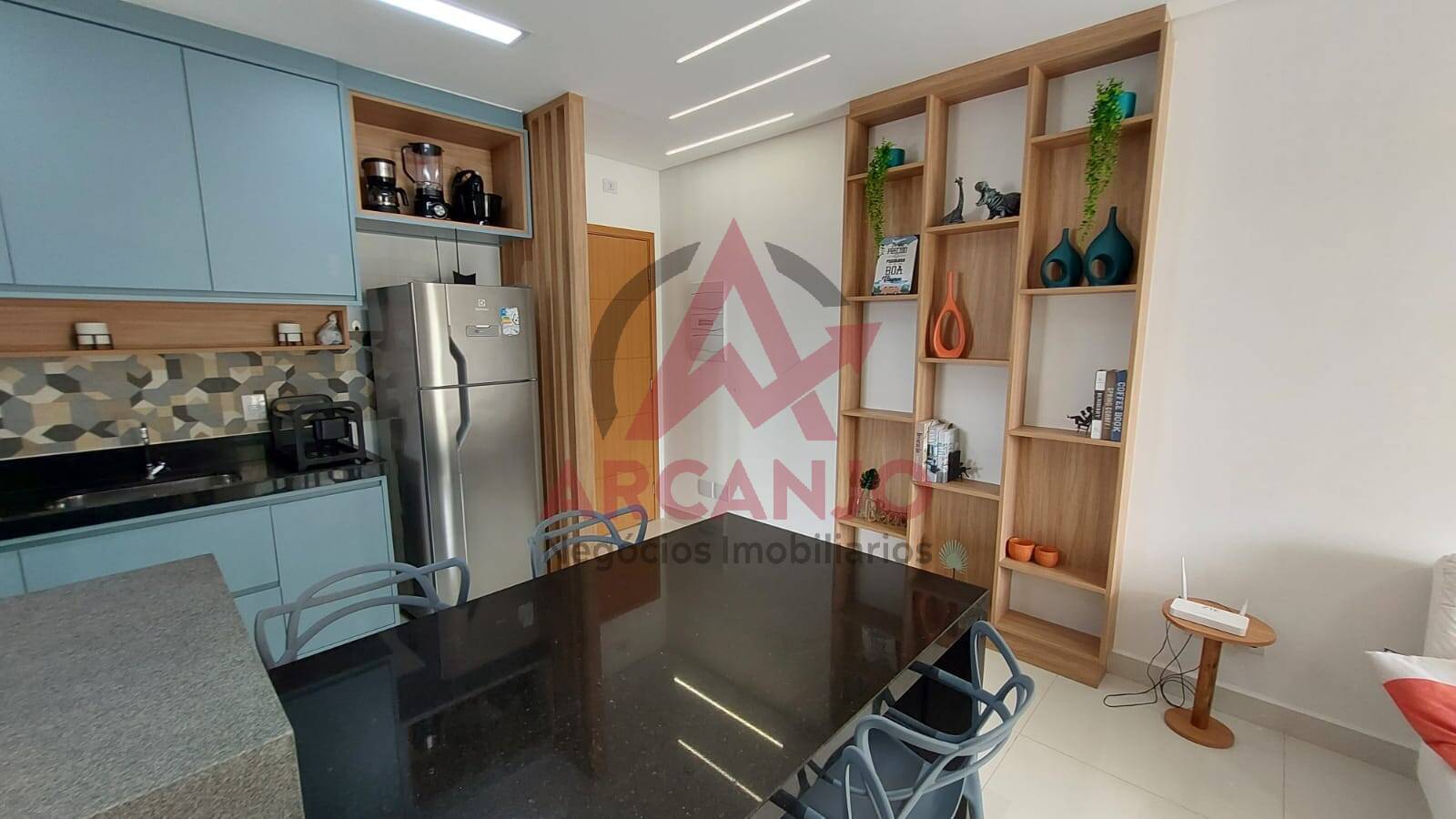 Apartamento à venda com 2 quartos, 69m² - Foto 9