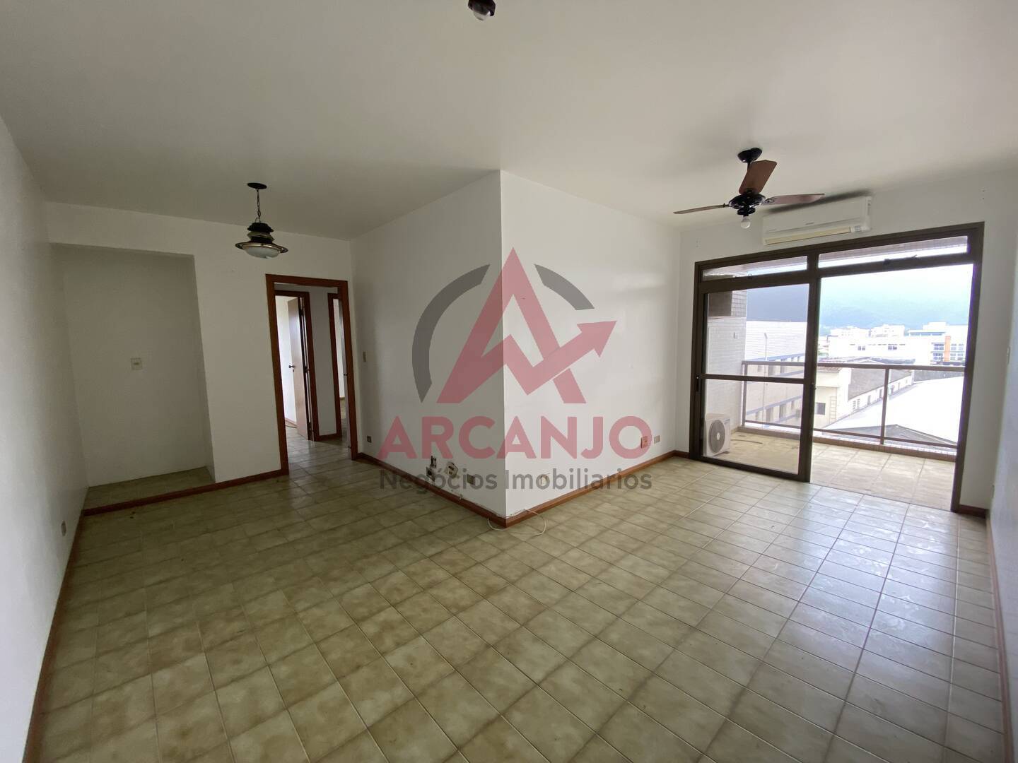 Apartamento à venda com 3 quartos, 90m² - Foto 2