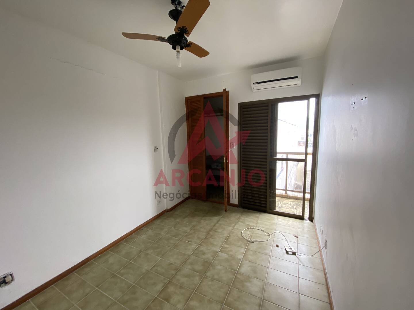 Apartamento à venda com 3 quartos, 90m² - Foto 11