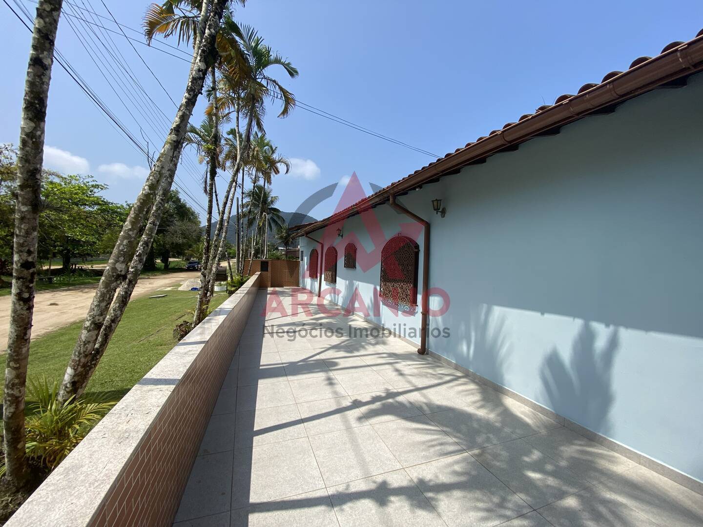 Casa à venda com 6 quartos, 400m² - Foto 42