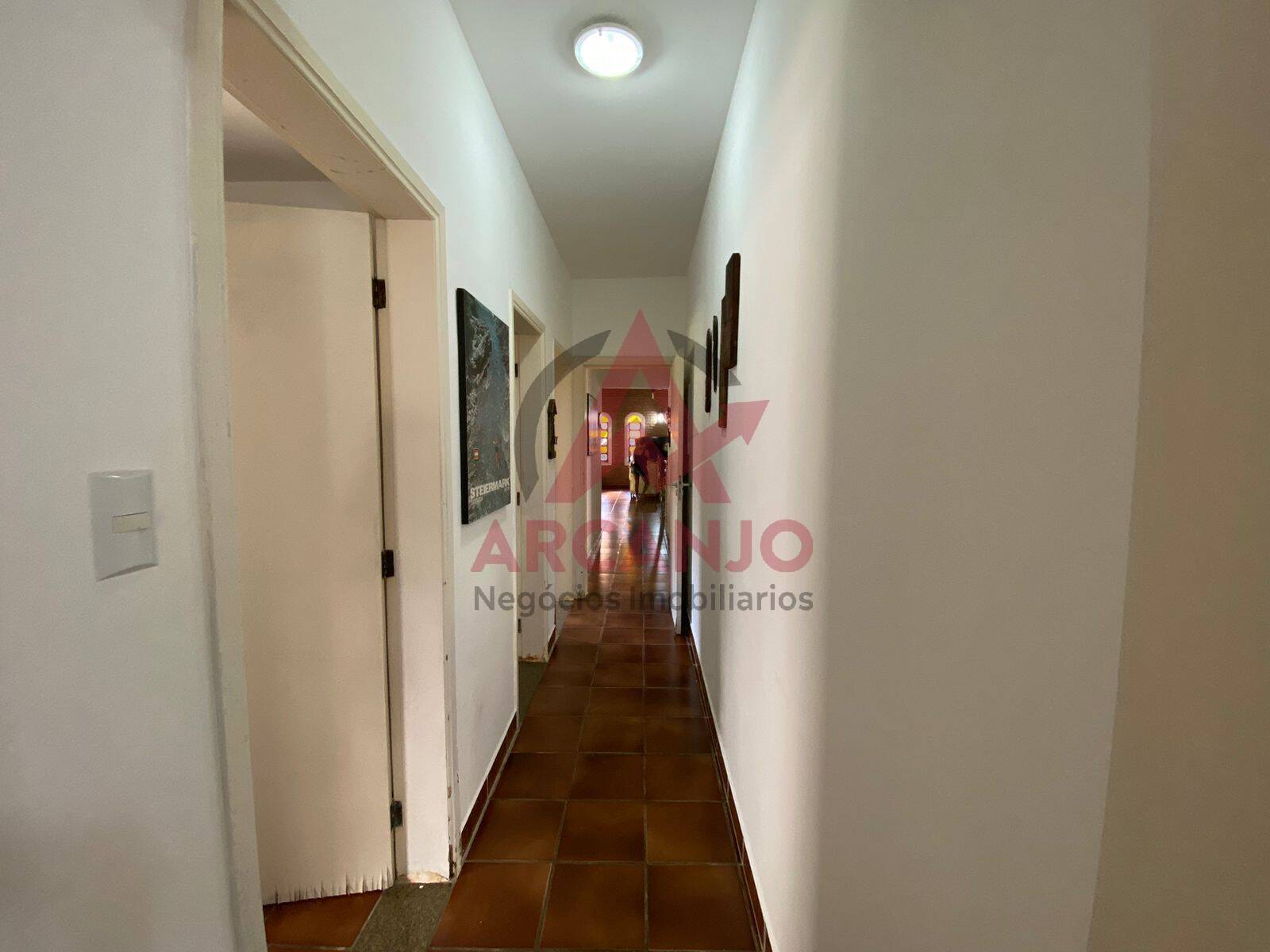 Casa à venda com 6 quartos, 189m² - Foto 6