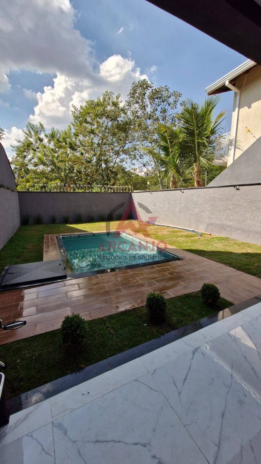 Casa à venda com 3 quartos, 120m² - Foto 4