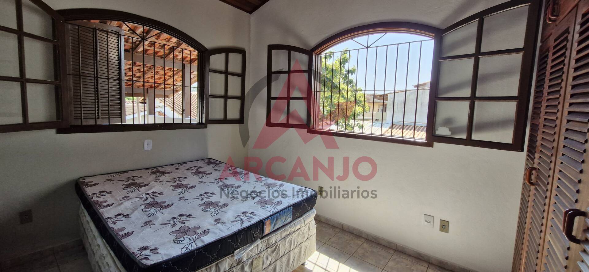 Casa à venda com 4 quartos, 149m² - Foto 13