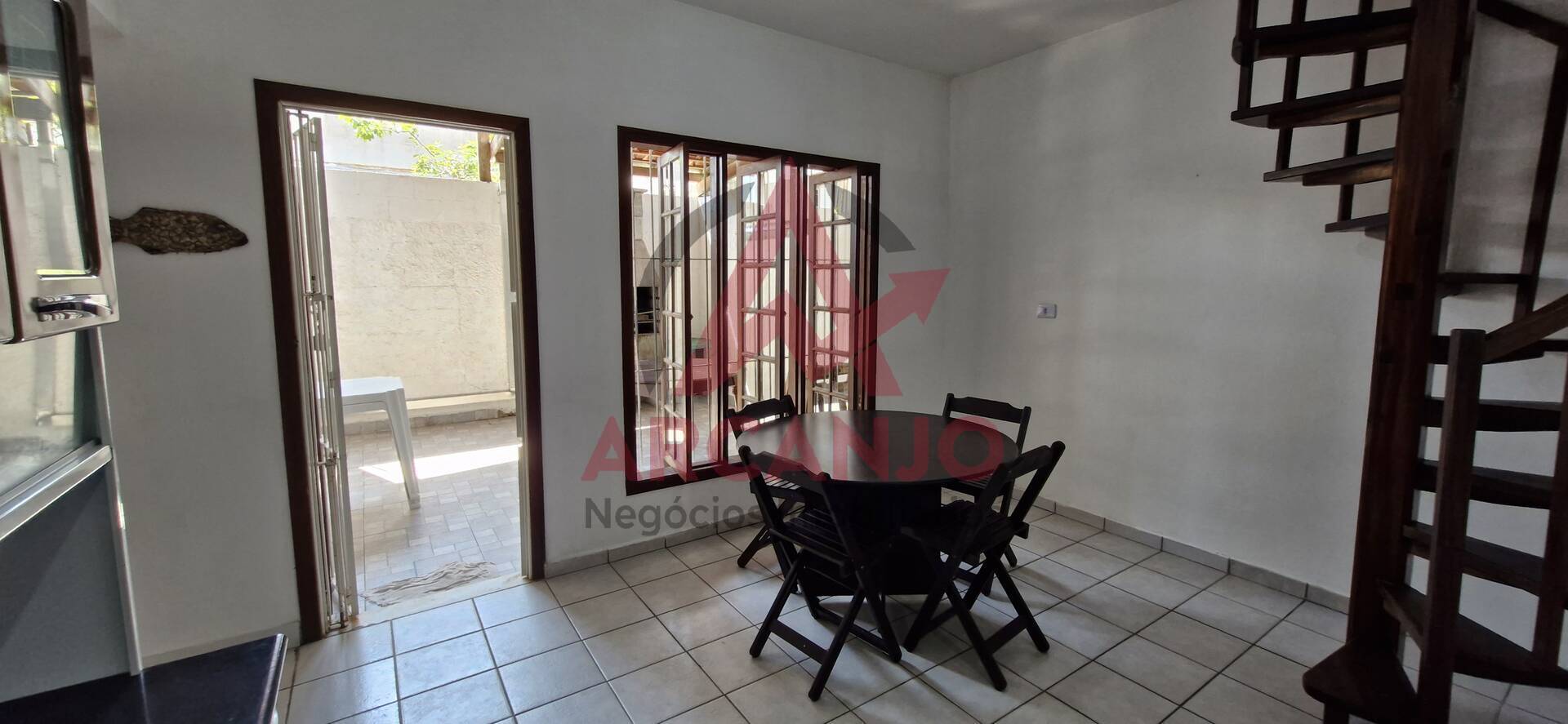 Casa à venda com 4 quartos, 149m² - Foto 8