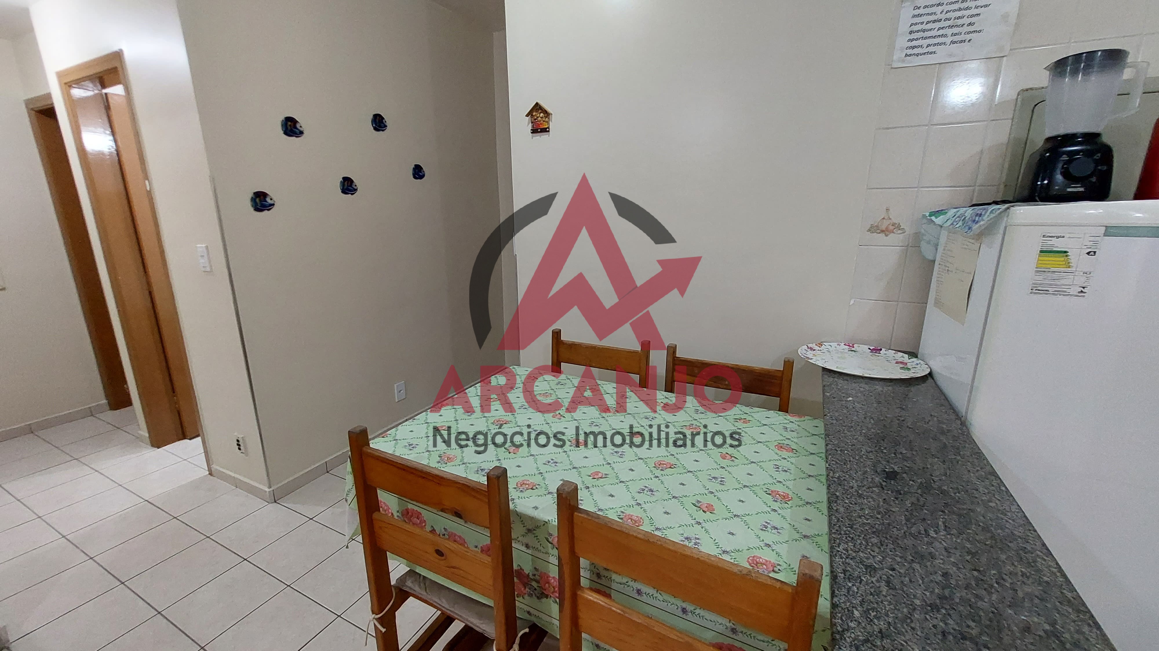 Apartamento à venda com 2 quartos, 64m² - Foto 3