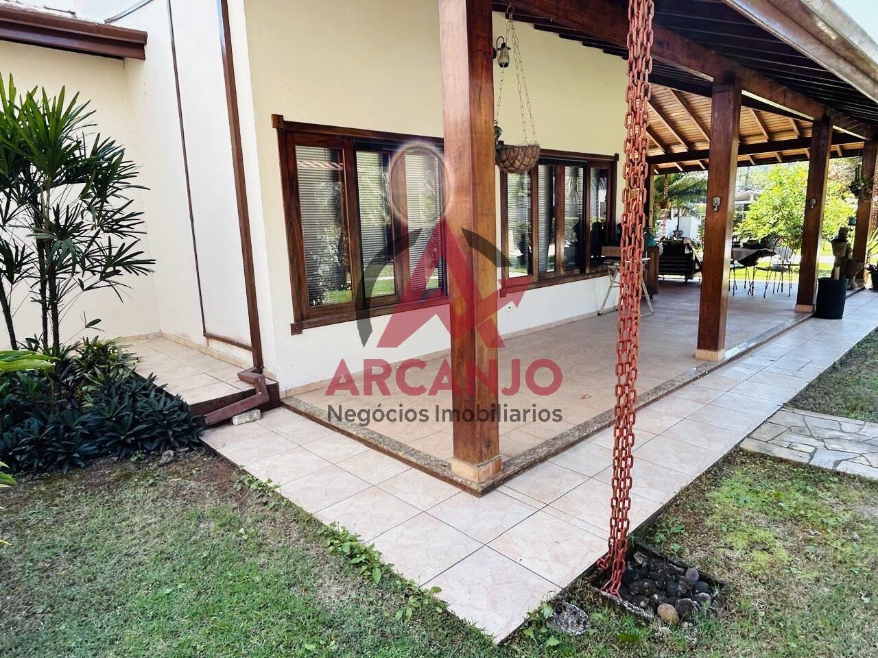 Casa à venda com 3 quartos, 249m² - Foto 11