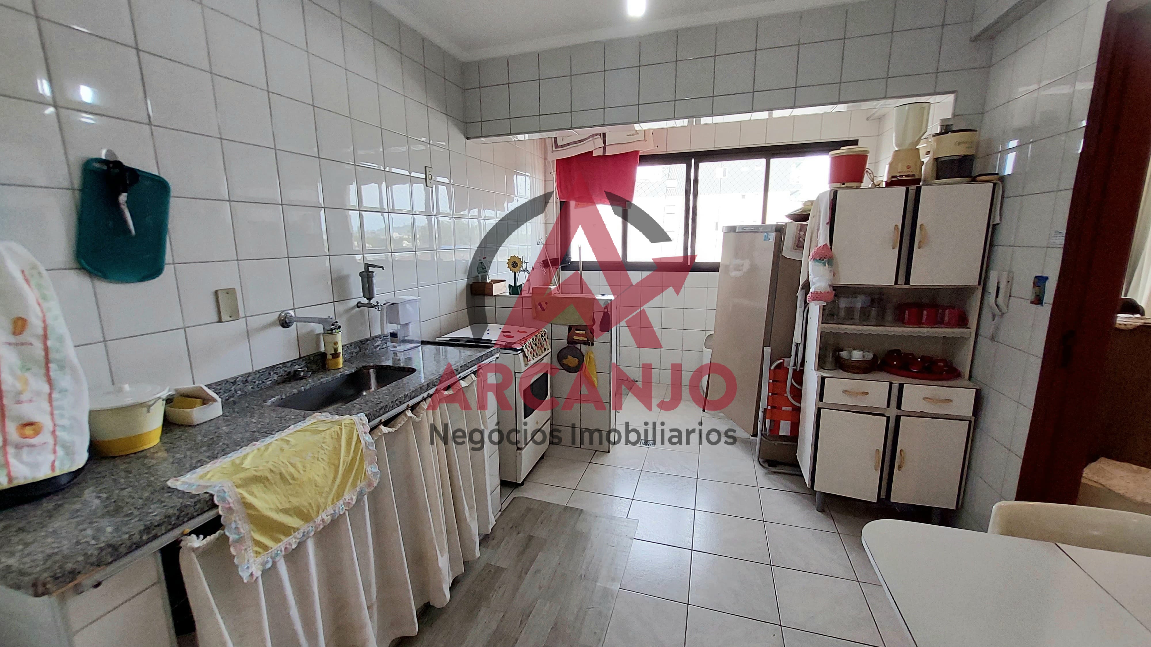 Apartamento à venda com 3 quartos, 142m² - Foto 8