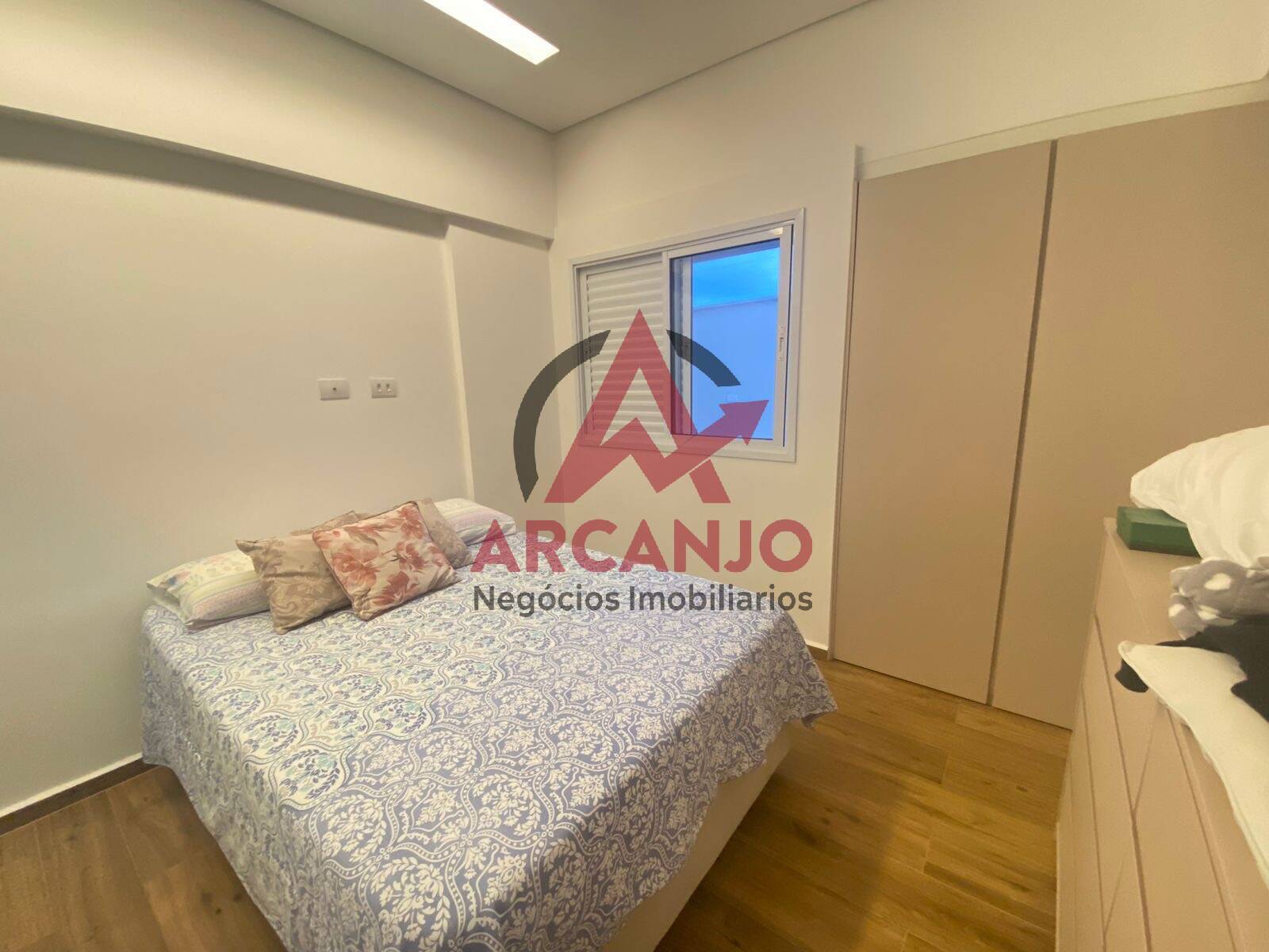 Apartamento à venda com 3 quartos, 185m² - Foto 5