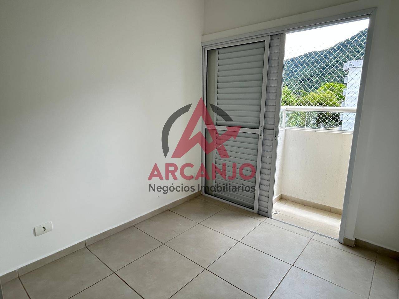 Apartamento à venda com 2 quartos, 70m² - Foto 6