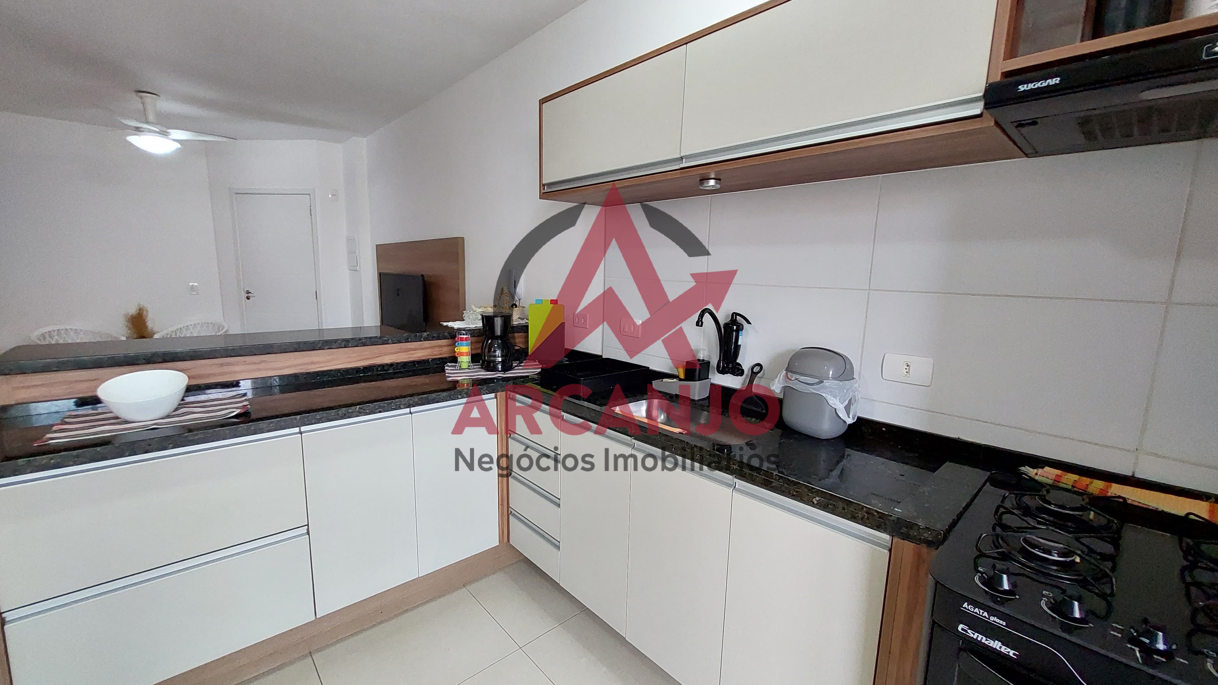 Apartamento à venda com 2 quartos, 70m² - Foto 4